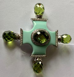 Attractive Diamond Green Quartz Maltese Cross Brooch/Pendant 18 Karat White Gold