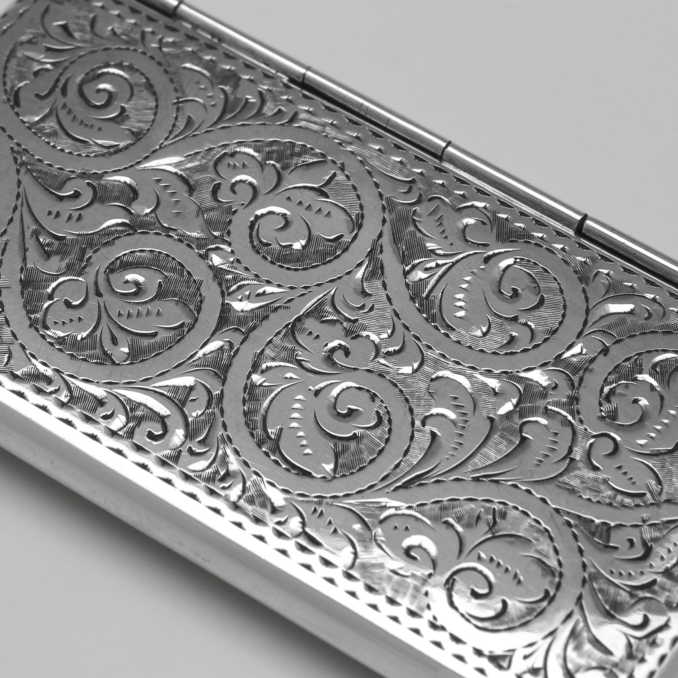 Attraente portacarte in argento sterling antico edoardiano con marchio del 1904 In condizioni buone in vendita a London, London