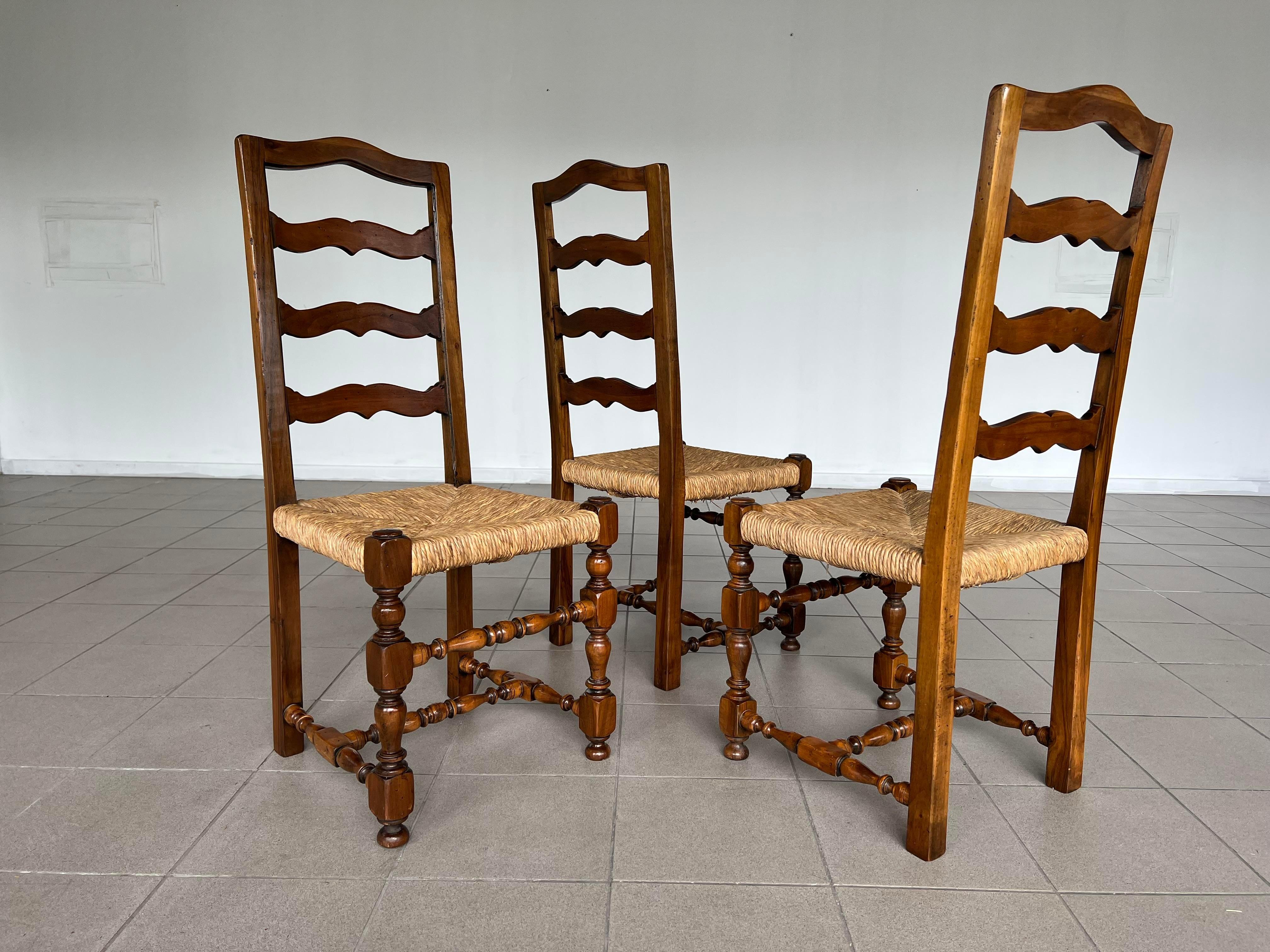 Attractive French Ladder Back Dining Chairs With Rush Woven Seats - Set of 6 3