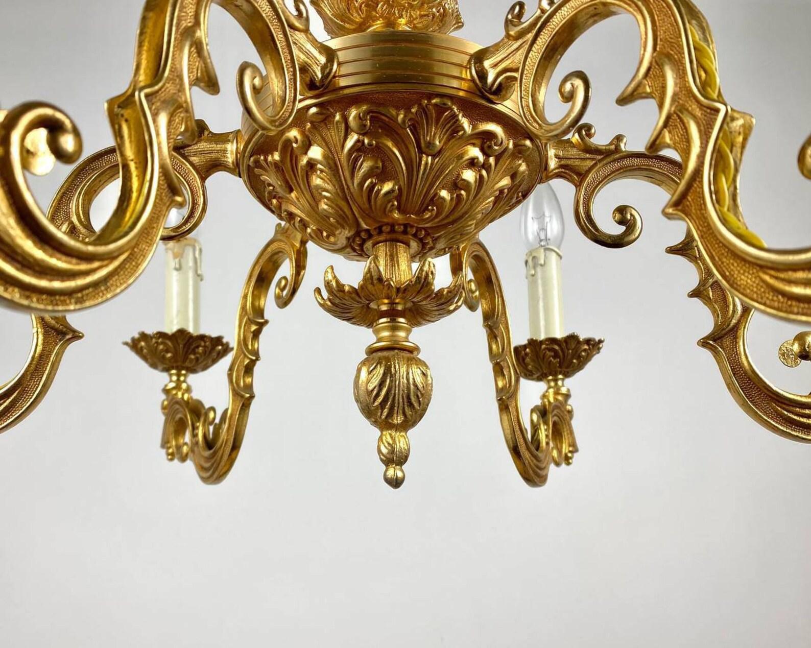 Attractive Gilt Brass Chandelier  6-Arm French Ceiling Lamp, 1960s For Sale 1