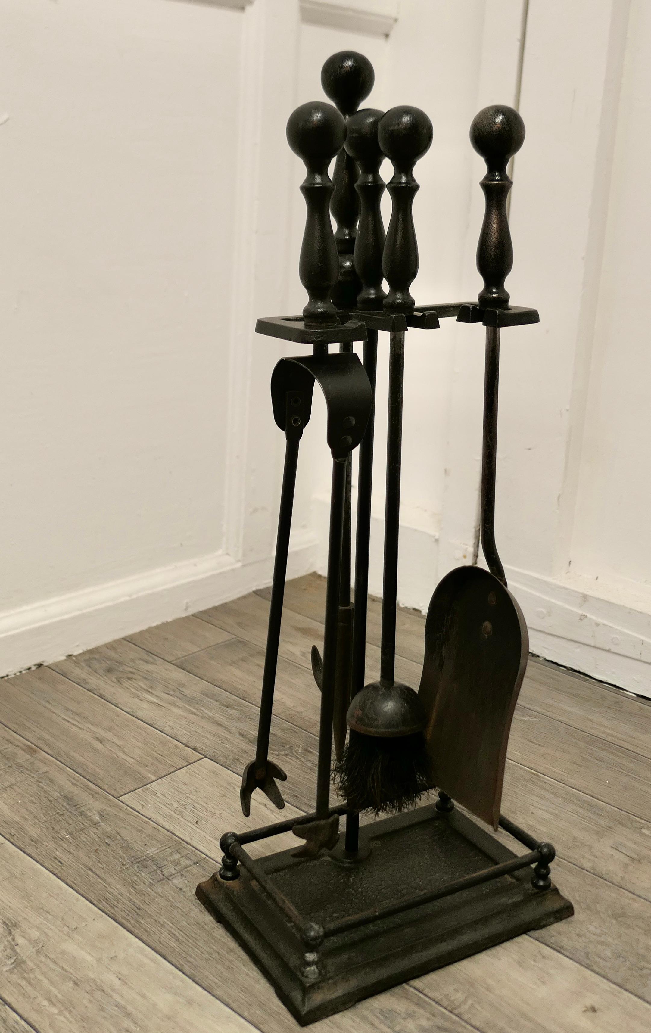 Early 20th Century Attractive Gothic Style Fireside Companion Set, Fireside Tools