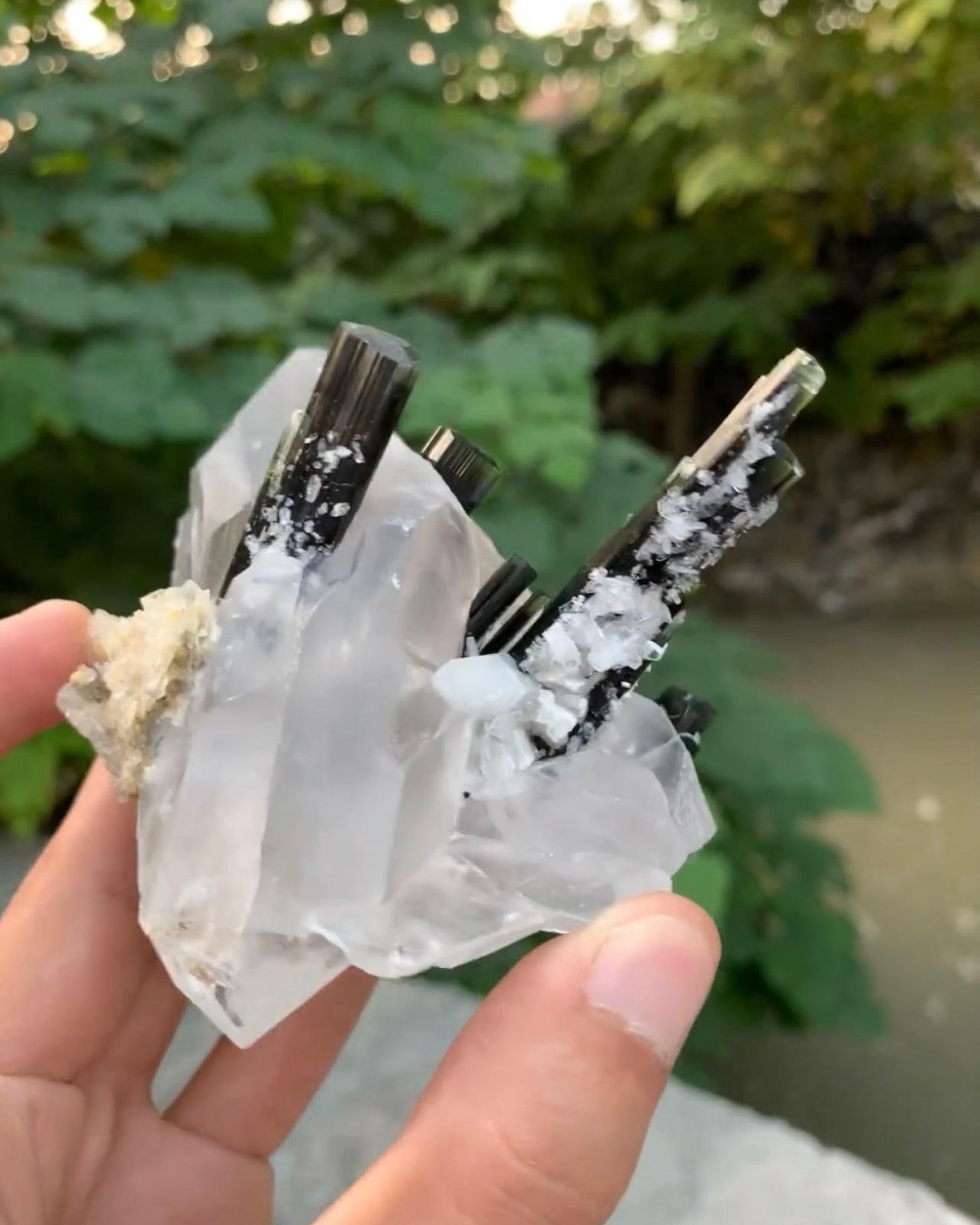 Product Information:

Specimen Name: green cap Tourmaline on Quartz

Weight: 395 grams

Dimensions: H: 9 x W: 10 x D: 7.5 cm

Treatment: None

Origin: Stak Nala Gali, Haramosh Mountains, Skardu District, Gilgit Baltistan,