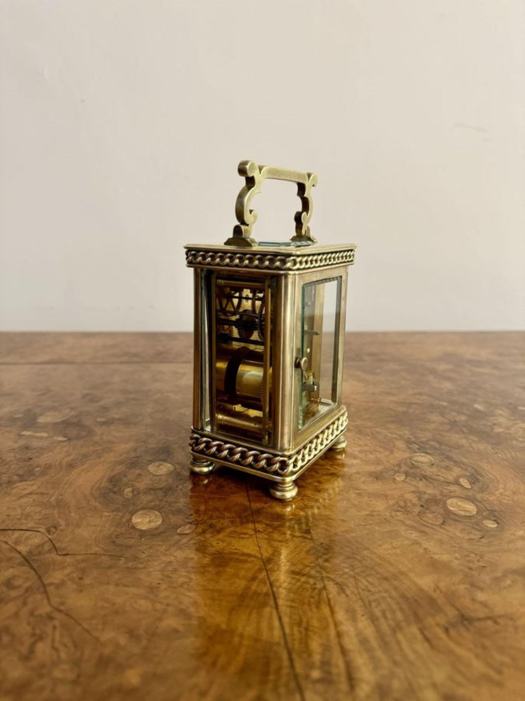 Attraente orologio da carrozza in ottone antico di qualità vittoriana In condizioni buone in vendita a Ipswich, GB