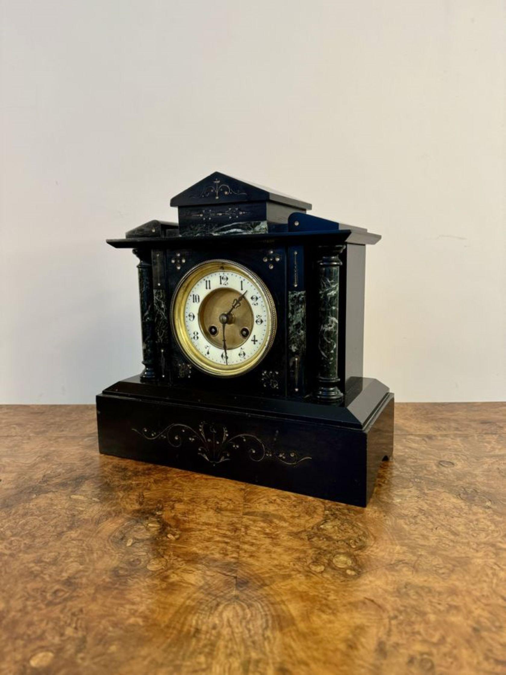 Attractive quality antique Victorian eight day mantle clock In Good Condition In Ipswich, GB