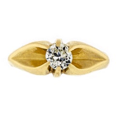 Attractive Victorian circa 1895 14 Karat Yellow Gold and Diamond Ring