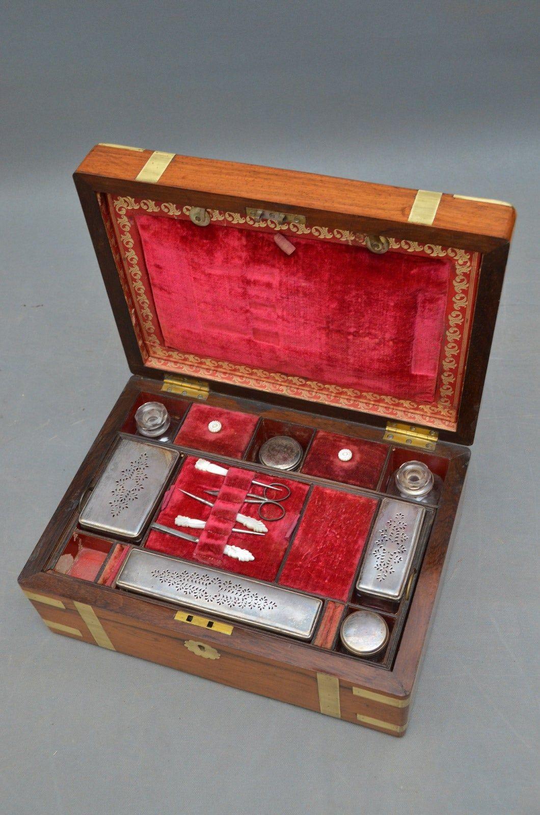 Brass Attractive Victorian Rosewood Jewellery Box For Sale