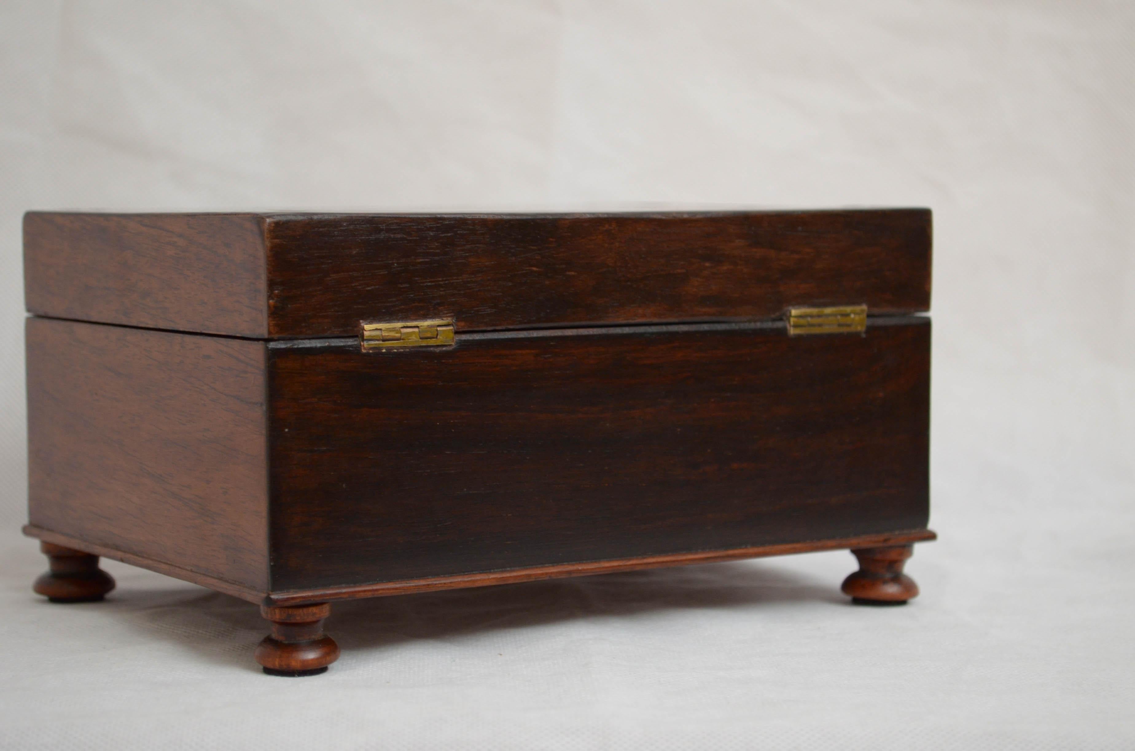 Attractive Victorian Rosewood Jewelry Box with Tray 5