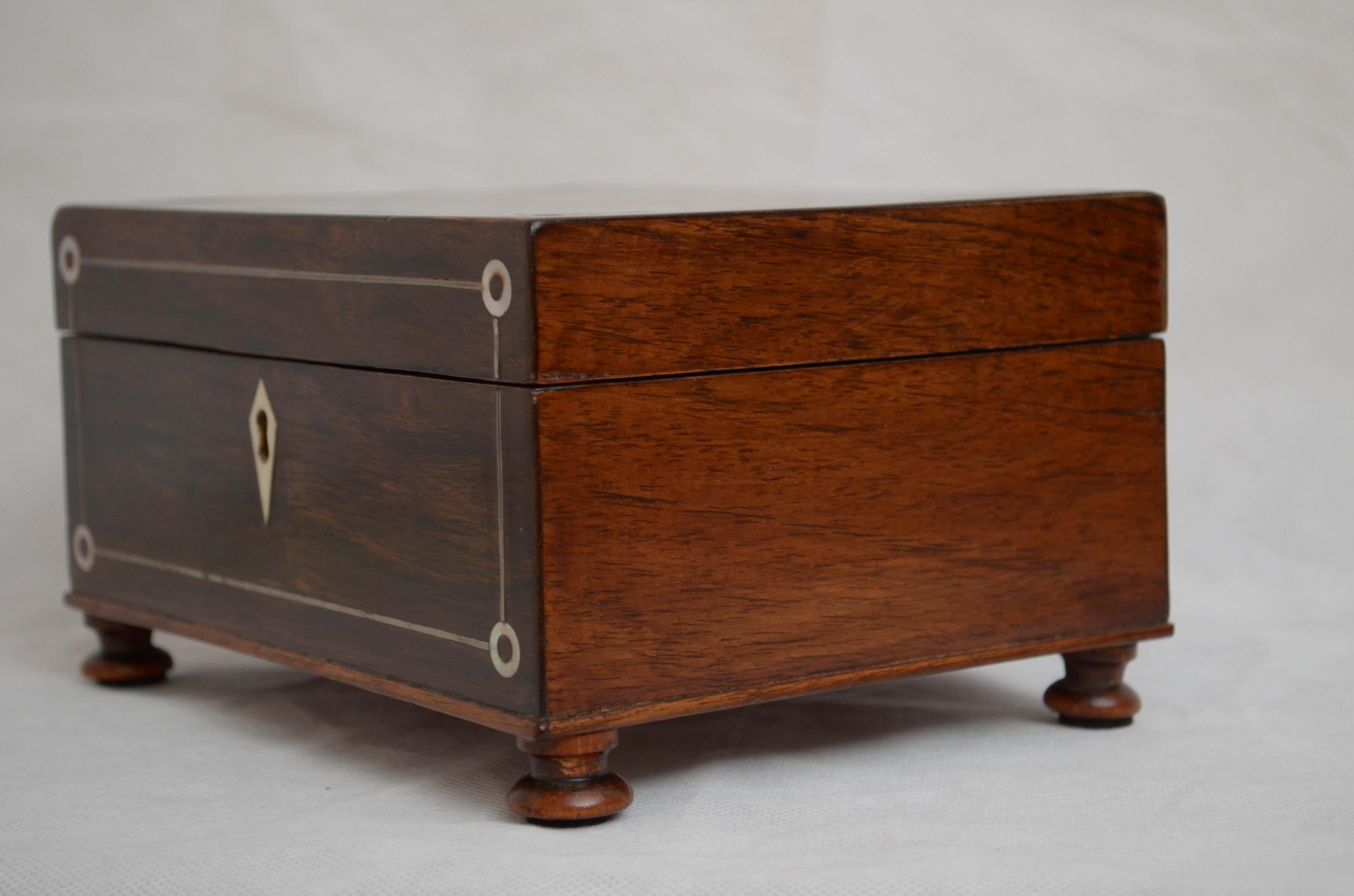 Attractive Victorian Rosewood Jewelry Box with Tray 6
