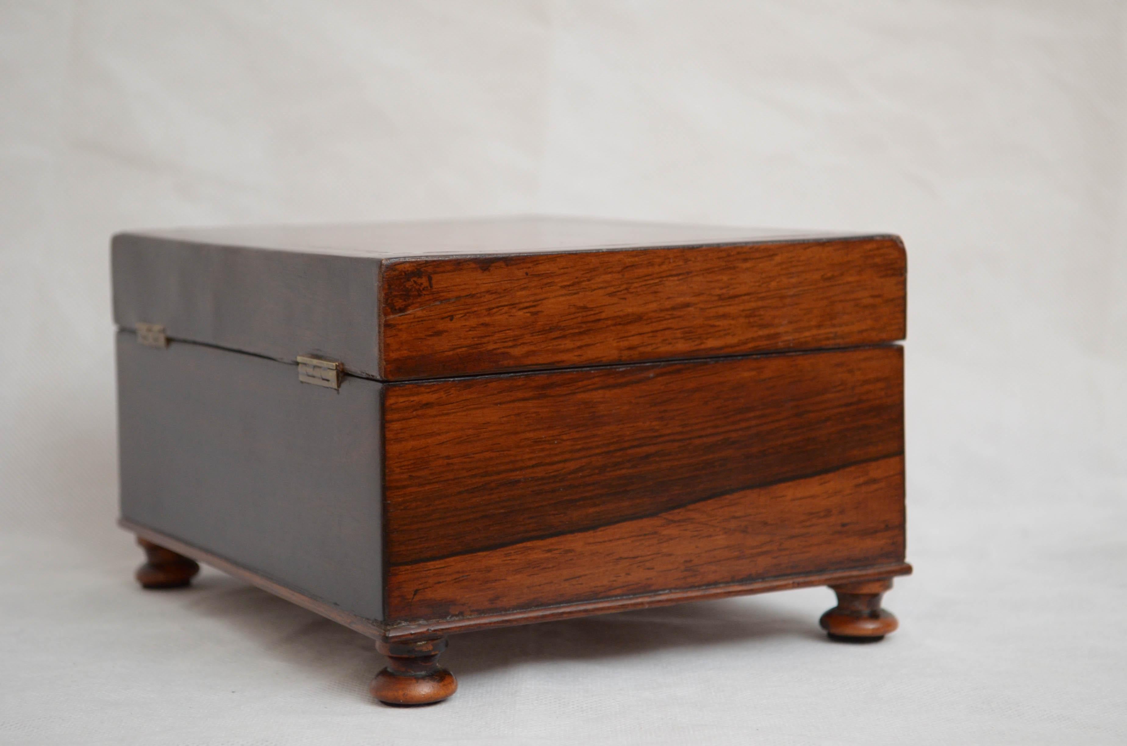 Attractive Victorian Rosewood Jewelry Box with Tray 4