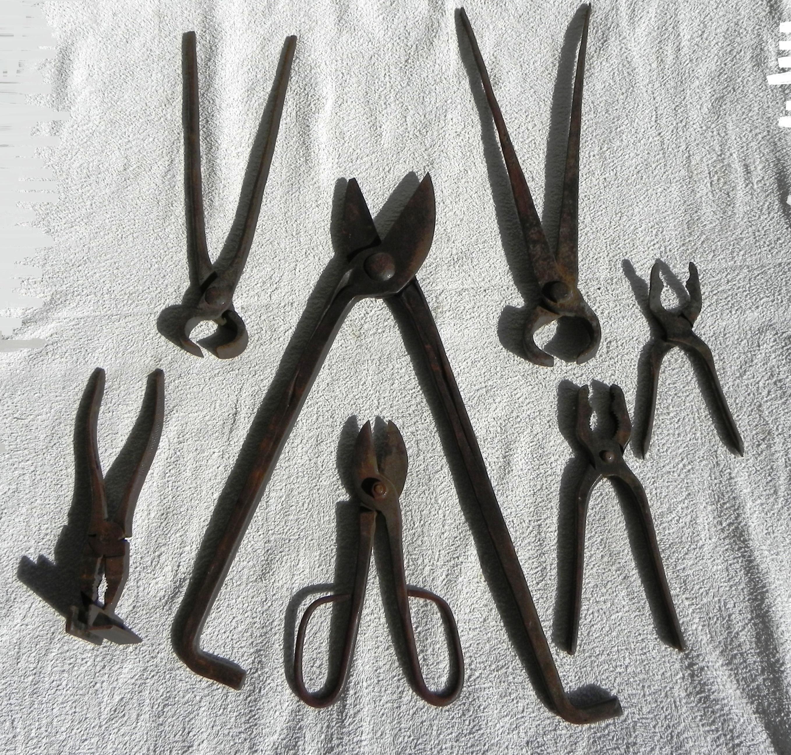 outils de forgeron anciens