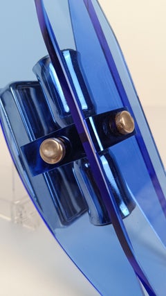 Attribuibile a Veca Coppia di lampade in cromo e vetro smussato blu Italia, anni '70