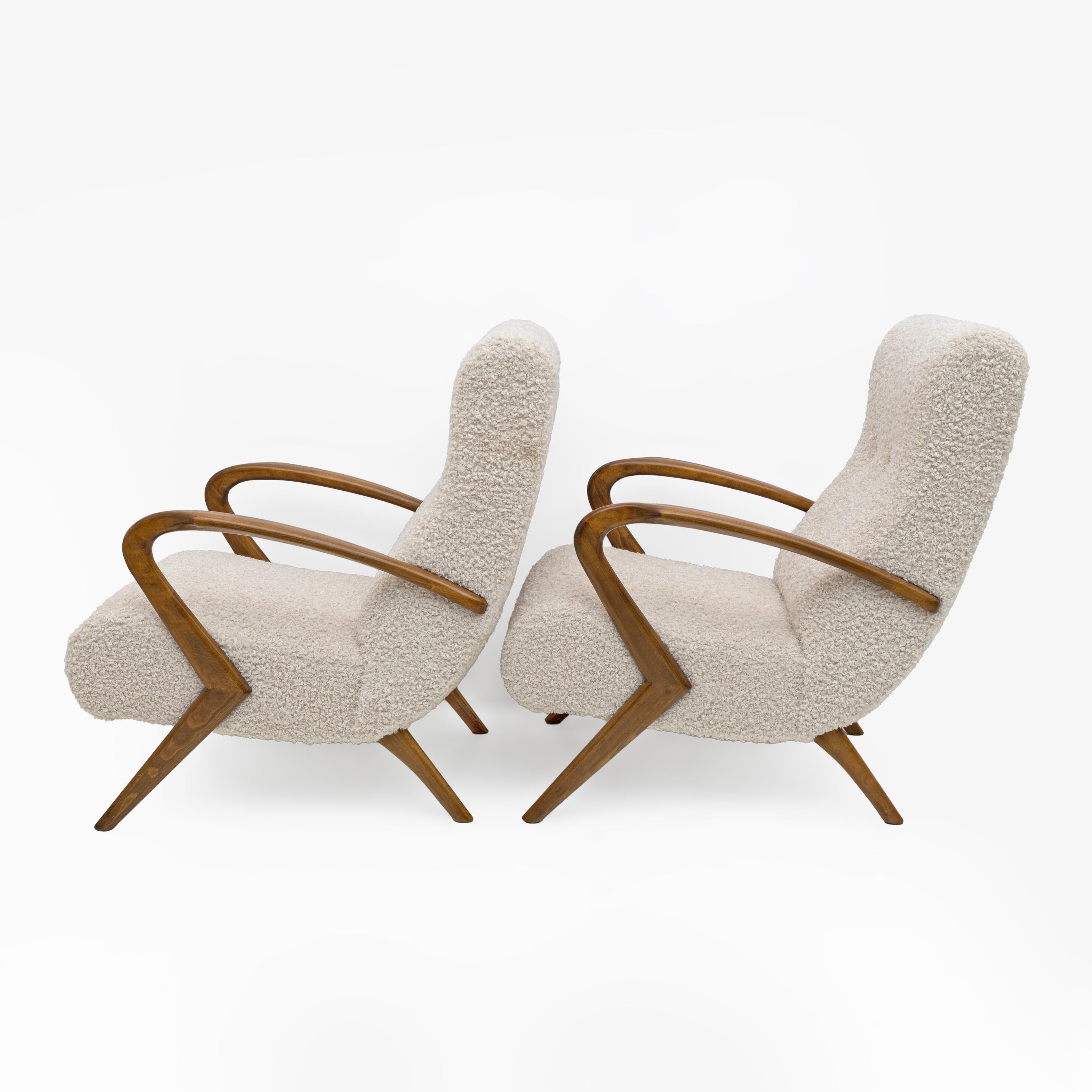 Mid-Century moderno Attribute to Paolo Buffa Mid-century Modern Italian Bouclè Armchairs, Pair in vendita