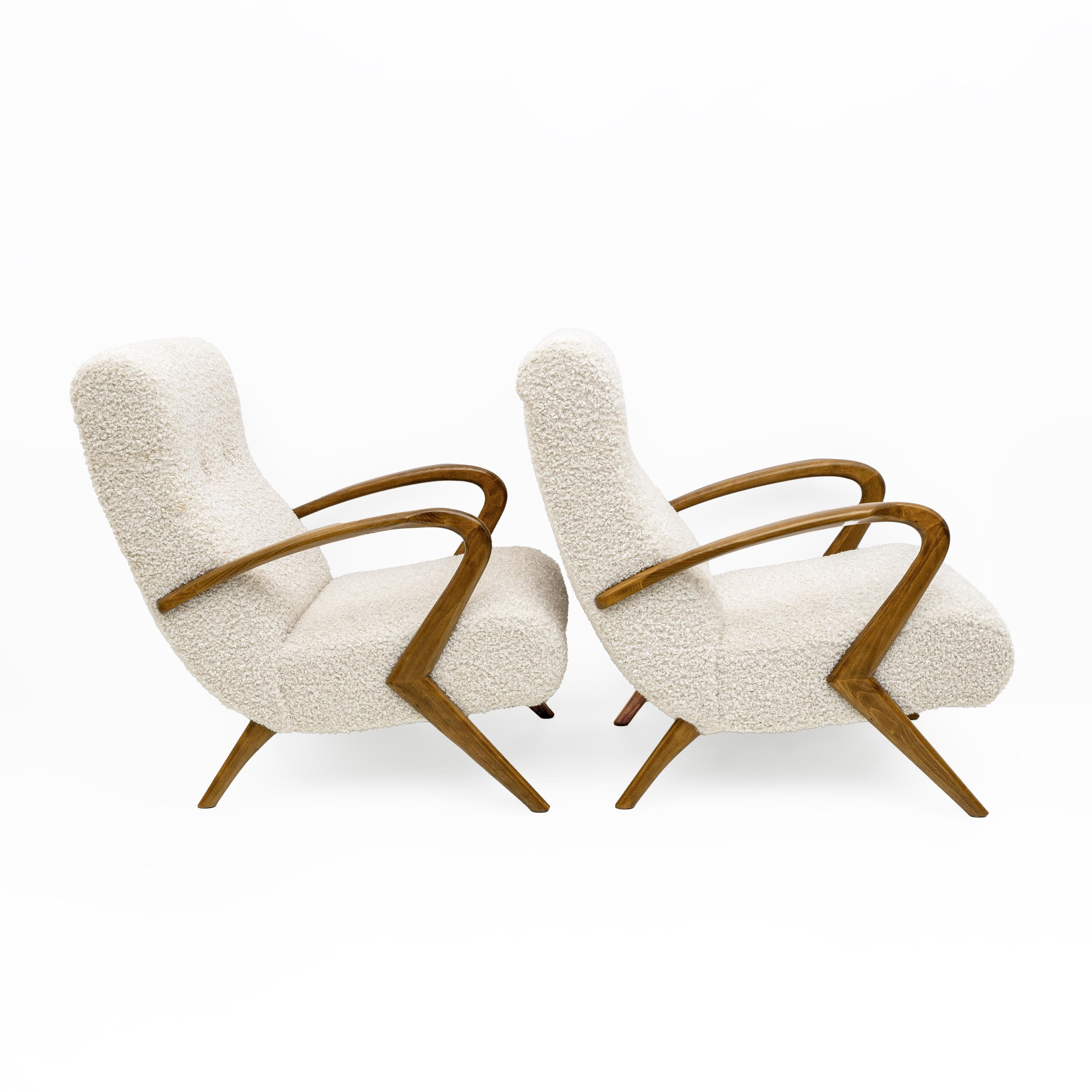 Attribute to Paolo Buffa Mid-century Modern Italian Bouclè Armchairs, Pair In condizioni ottime in vendita a Puglia, Puglia