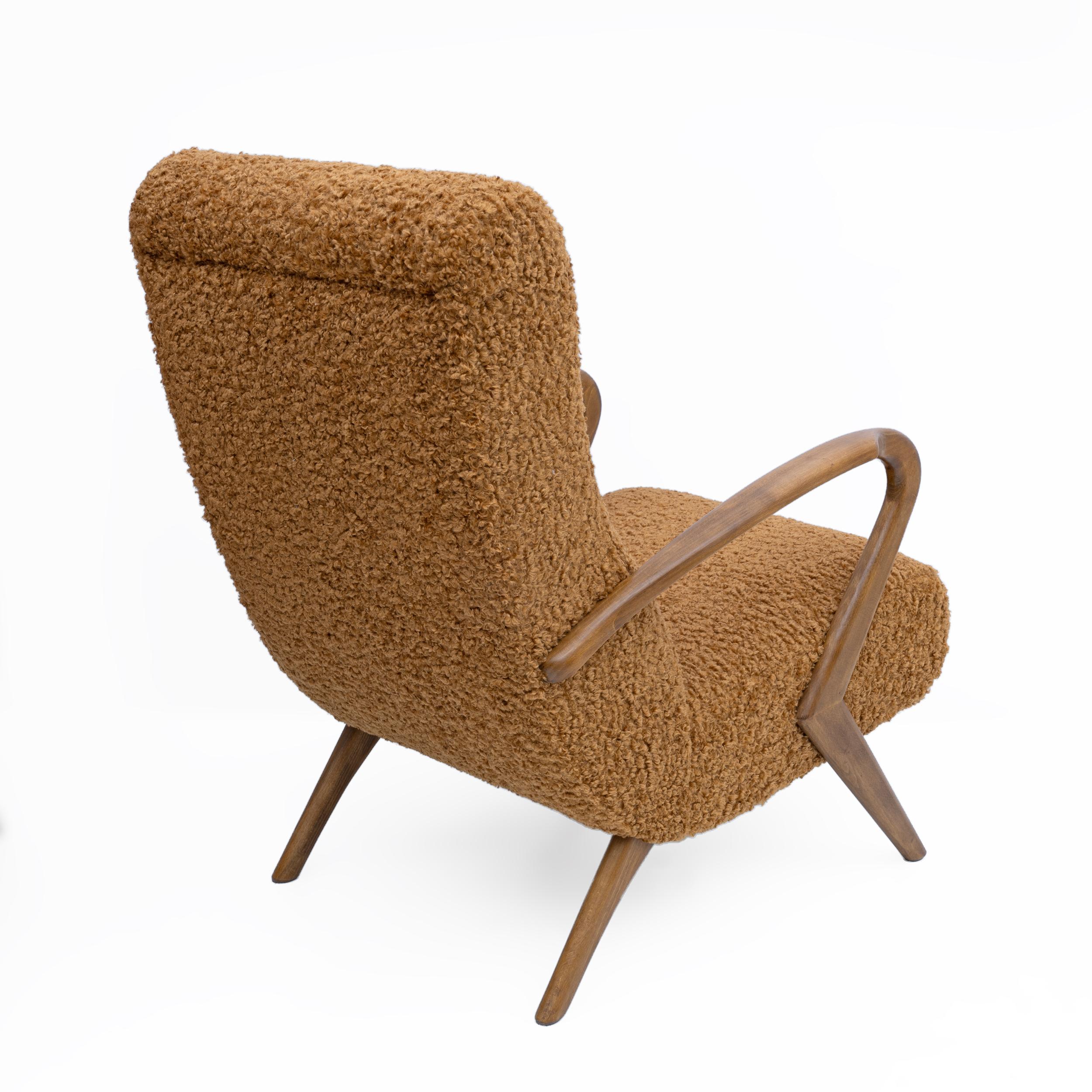 Attribute to Paolo Buffa Mid-century Modern Italian Bouclè Armchairs, Pair 2