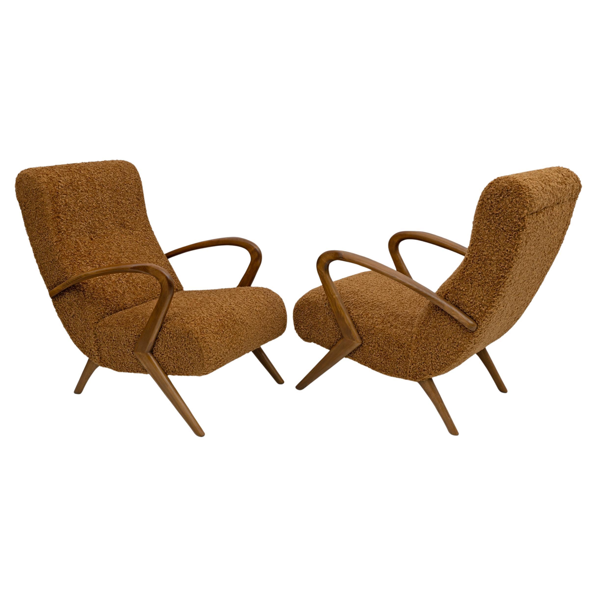Attribute to Paolo Buffa Mid-century Modern Italian Bouclè Armchairs, Pair in vendita