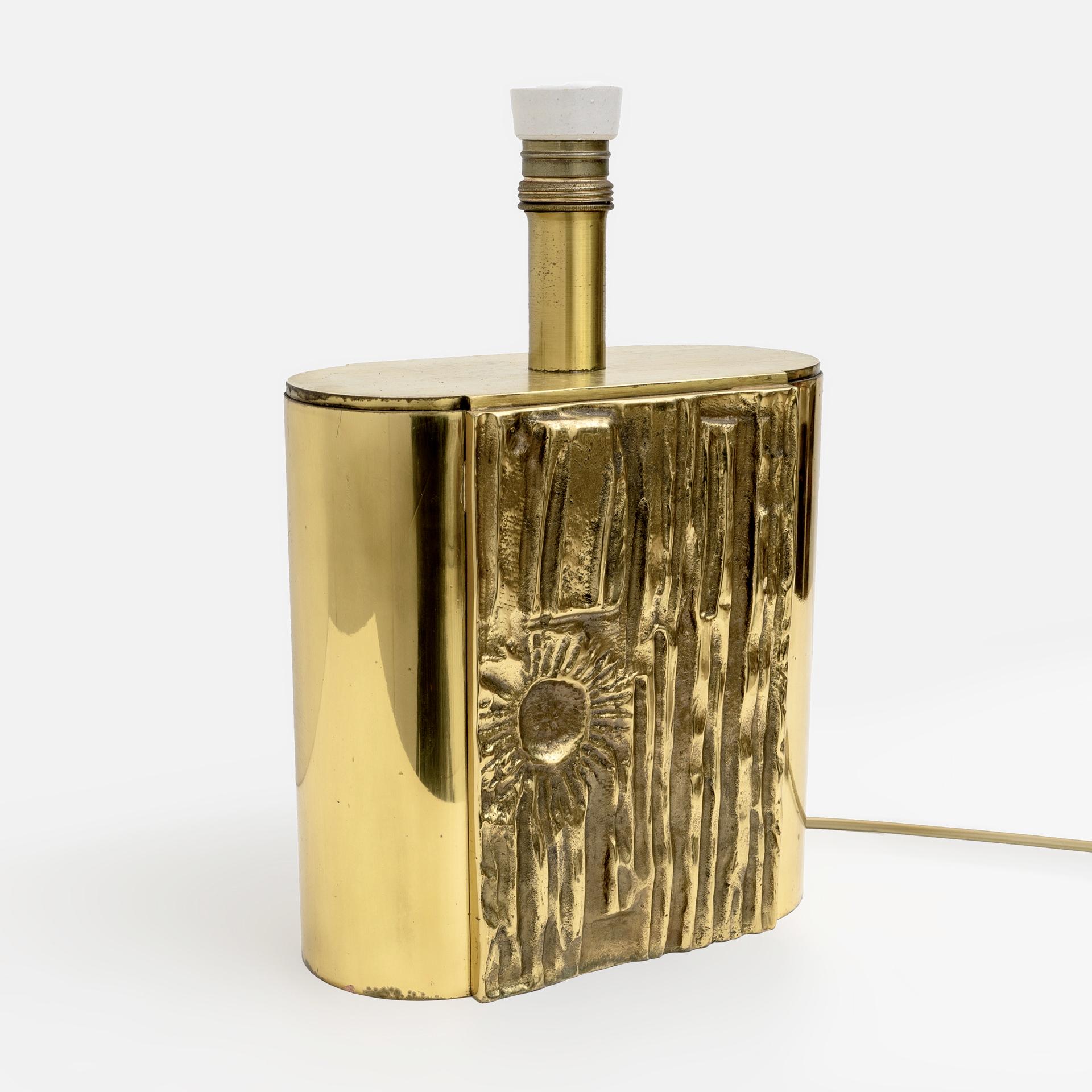 Paire de lampes de table en laiton d'Esperia, attribuées à Angelo Brotto, Modernes au milieu du siècle dernier en vente 7
