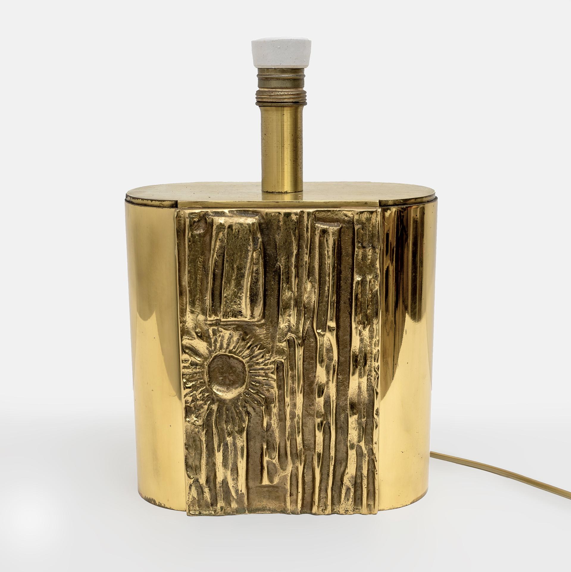 Laiton Paire de lampes de table en laiton d'Esperia, attribuées à Angelo Brotto, Modernes au milieu du siècle dernier en vente