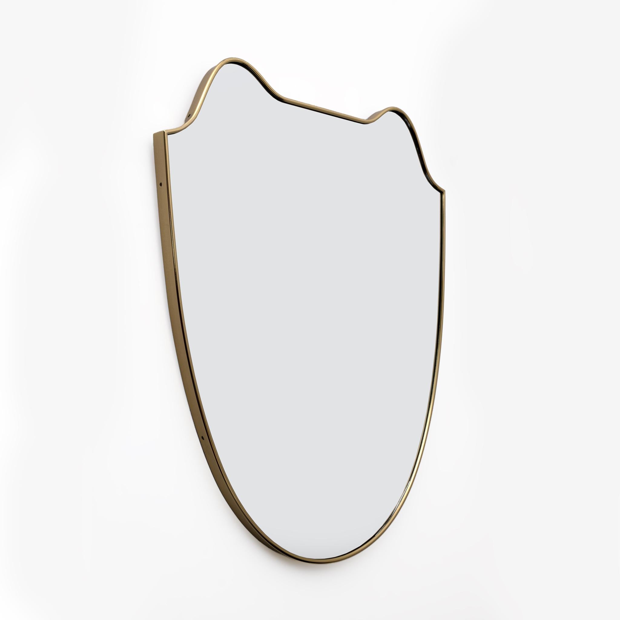 Mid-Century Modern Miroir mural en laiton attribué à Gio Ponti, Italie, The Moderns, années 1950 en vente