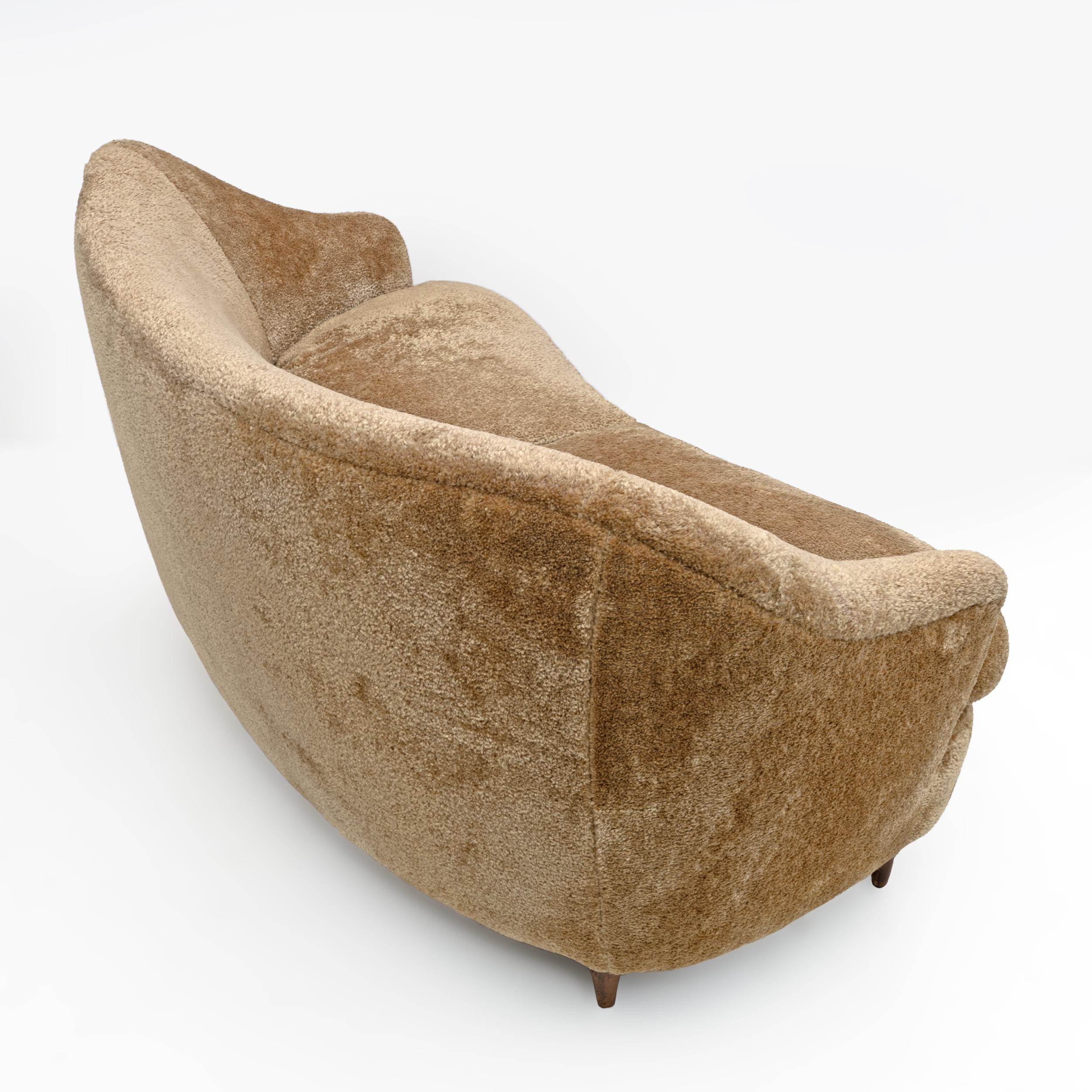 Attributed Gio Ponti Mid-century Modern Italian Sofa for Casa E Giardino, 1930s For Sale 1
