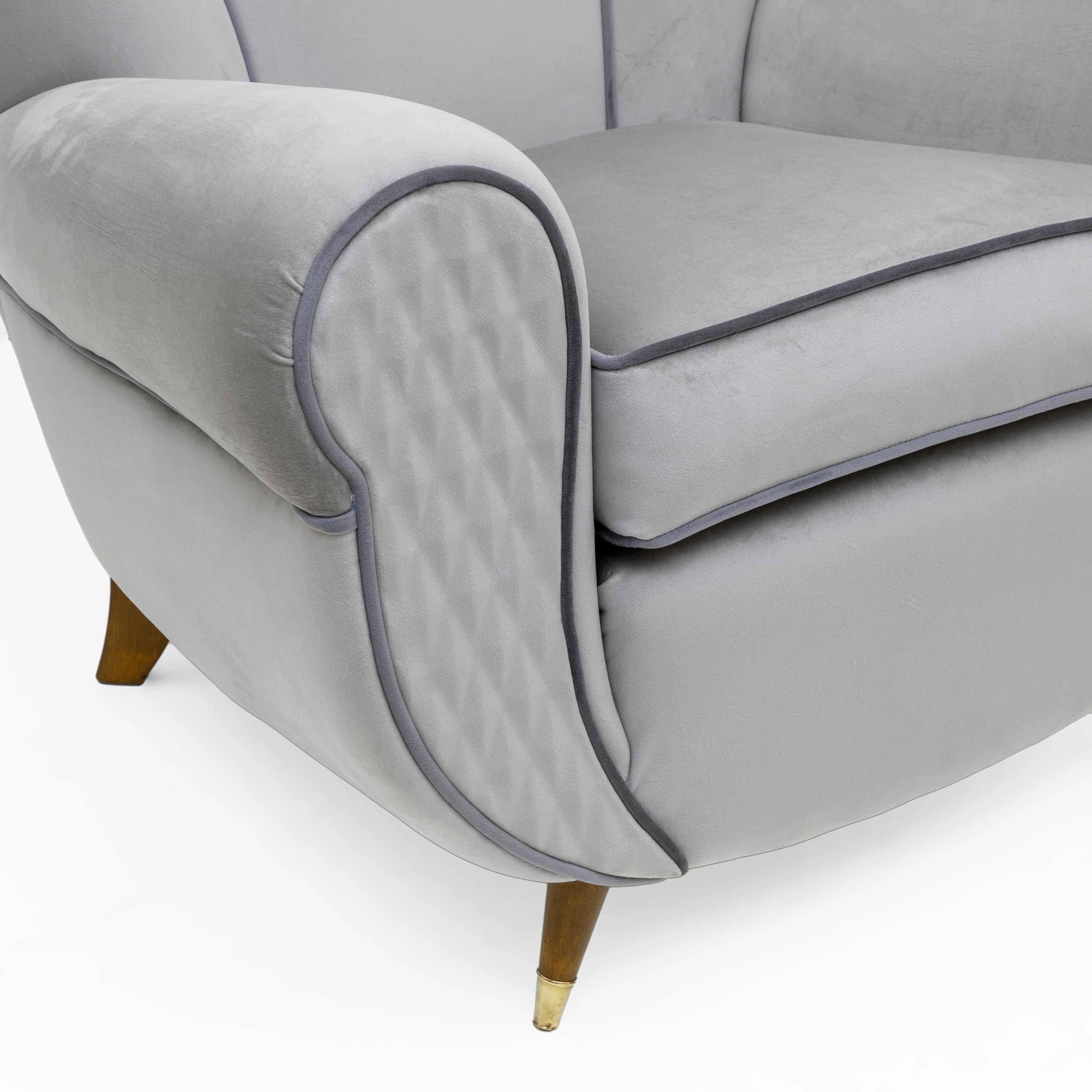 Fauteuils en velours italiens Art déco attribués à Guglielmo Ulrich, années 1940, paire Excellent état - En vente à Puglia, Puglia