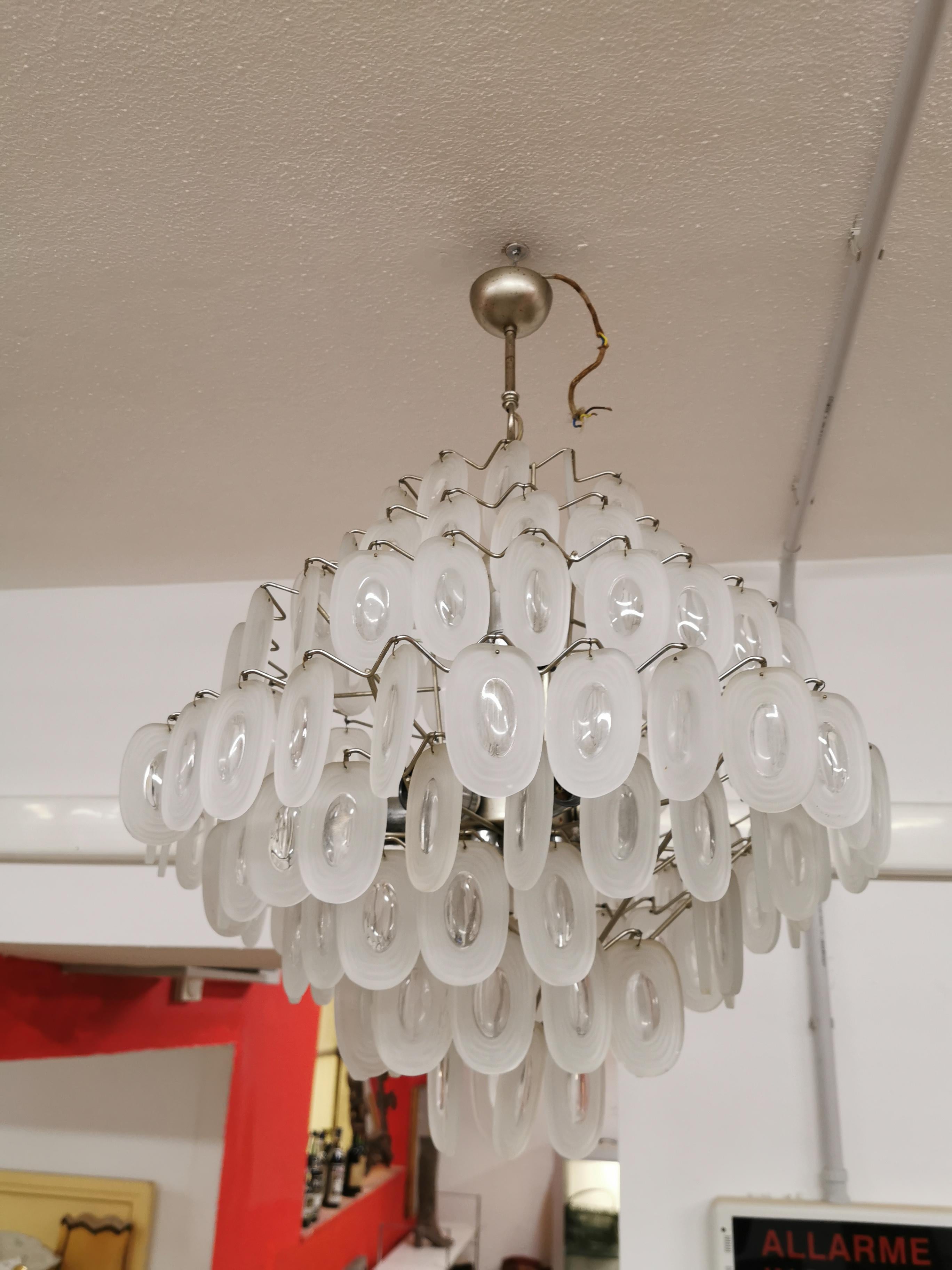 Attributed J. T. Kalmar Large Chandelier in Structured Glass In Good Condition For Sale In Palermo, Italia