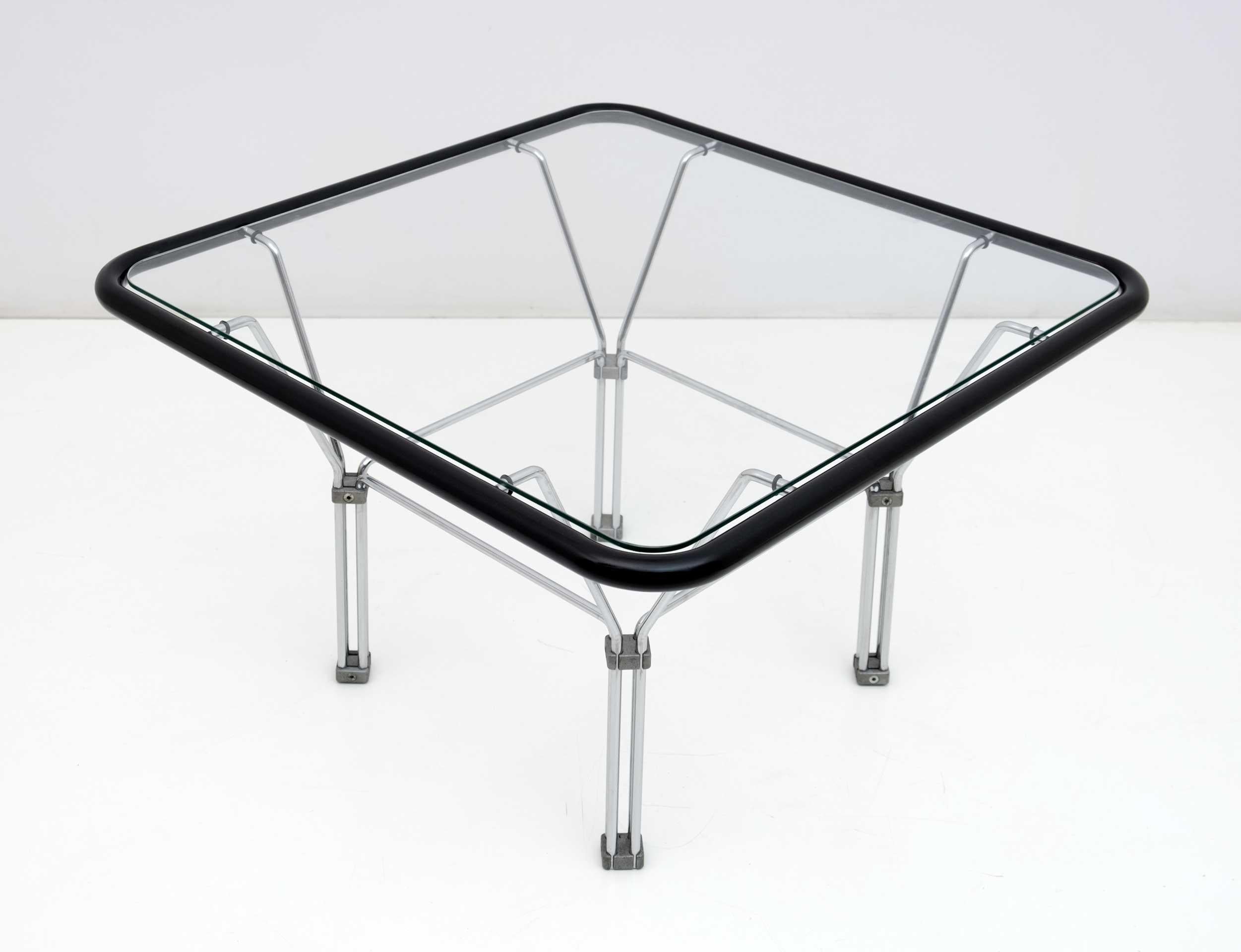 italien Table basse post-moderne en cristal et acier attribuée à Niels Bendtsen, 1970 en vente