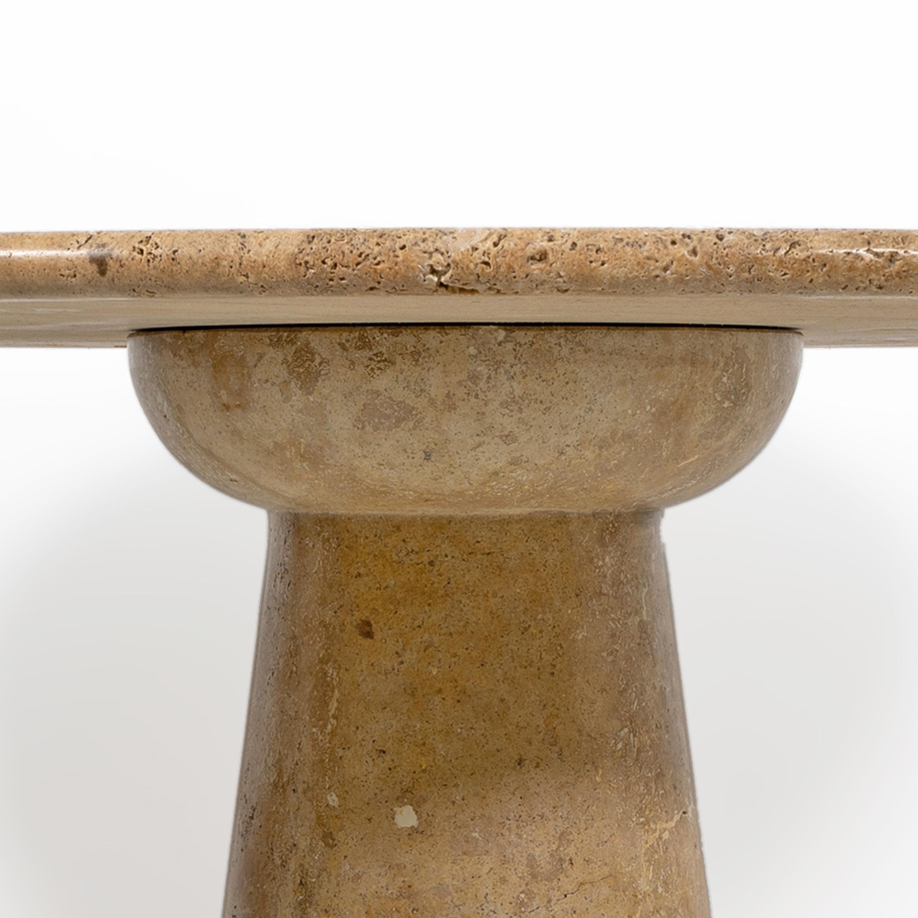 Attributed to Angelo Mangiarotti Travertine Round Dining Table, 70s For Sale 1