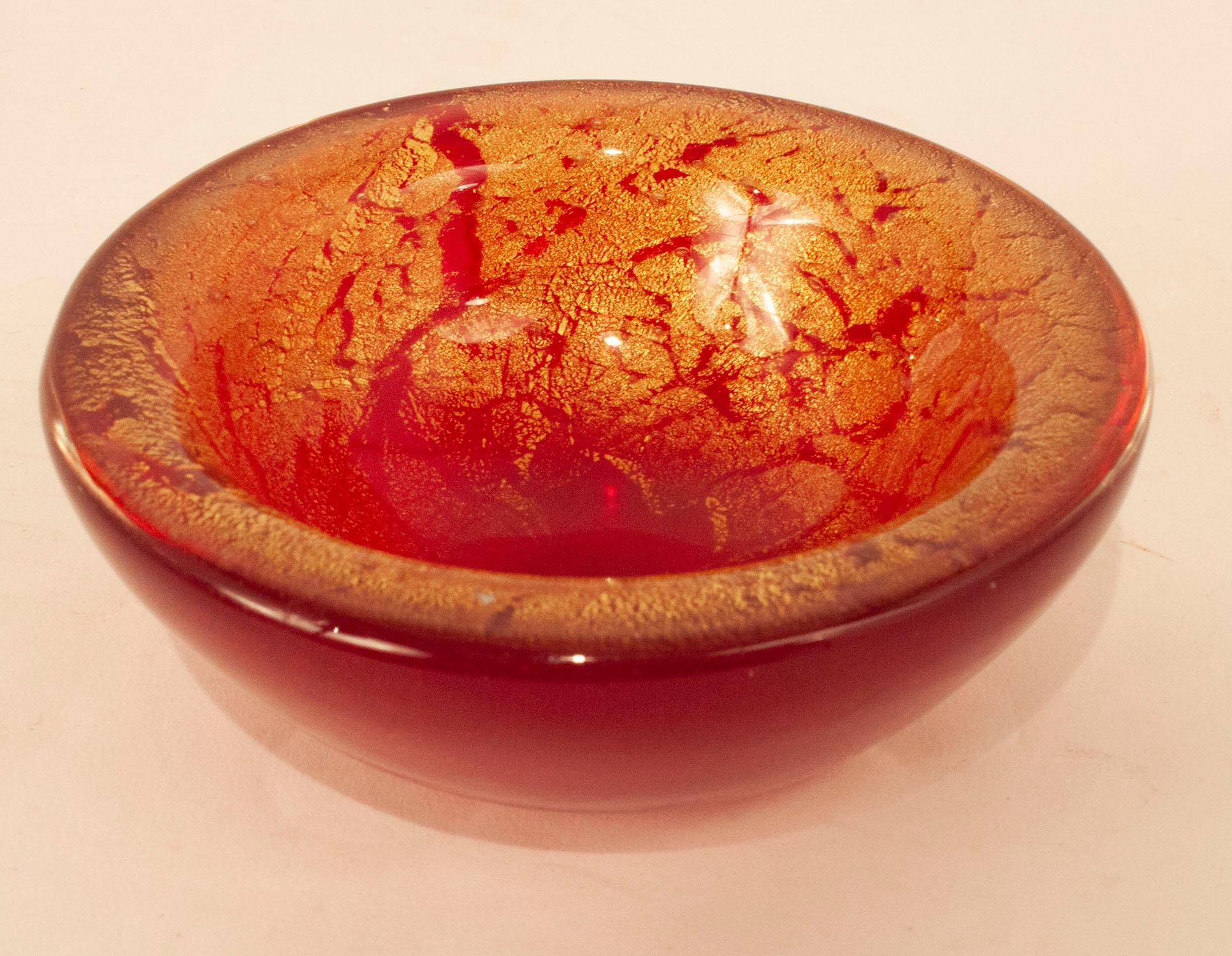 Attributed to Archimede Seguso Gold Fleck Glass Bowl, Mid-20th Century 1