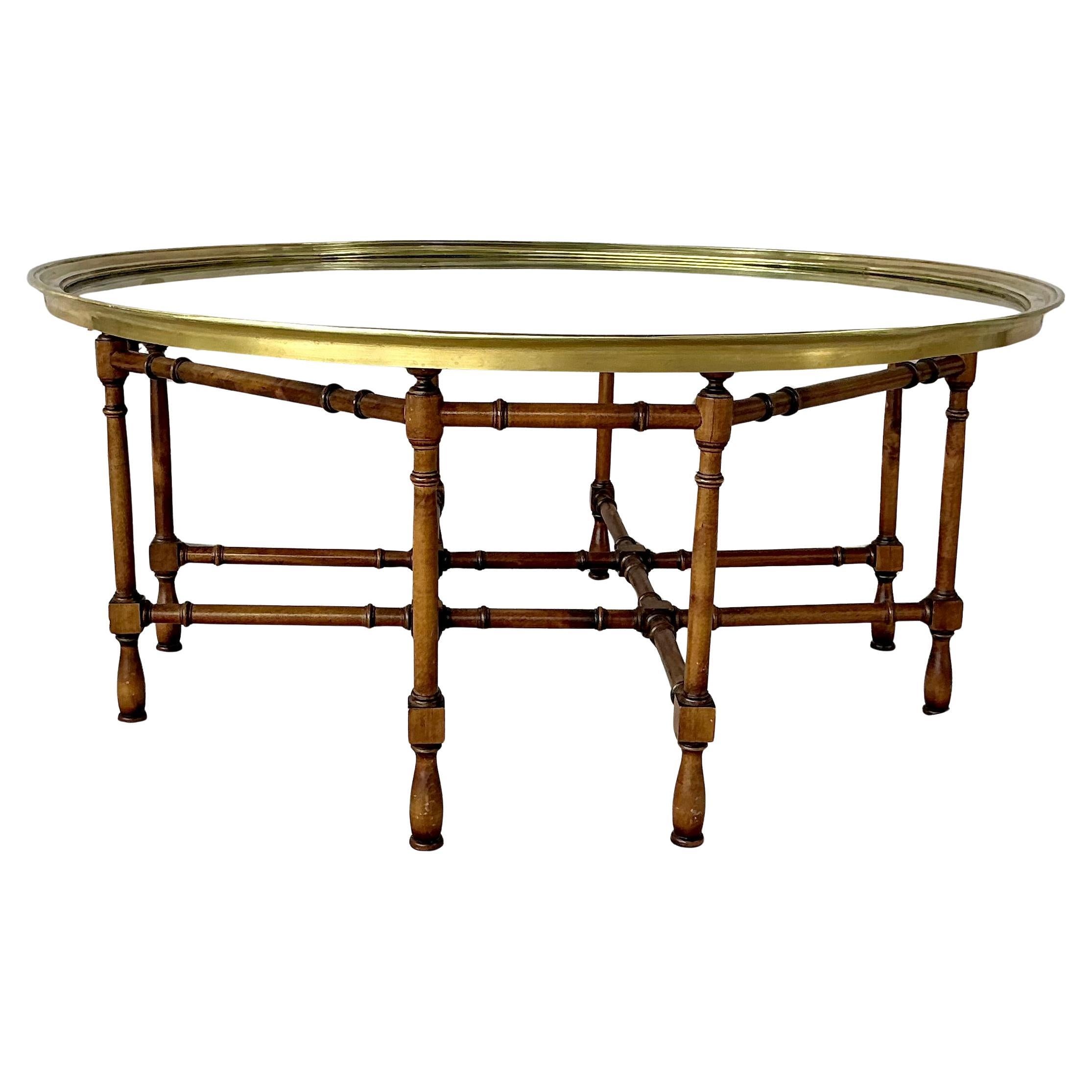 Mid-Century Modern Attribué à Baker Table cocktail octogonale en faux bambou, laiton et verre en vente