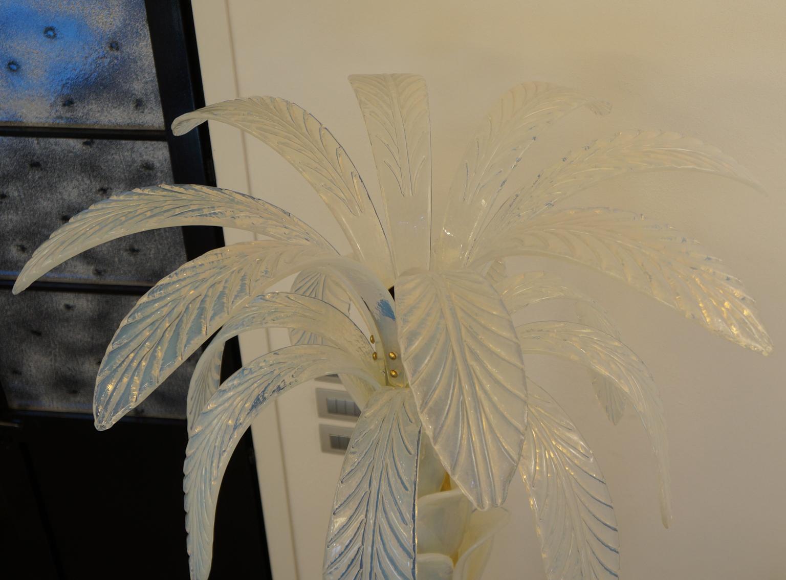 Barovier zugeschrieben, Opaline Palm, zwei Stehlampen aus Muranoglas, 1990er Jahre im Angebot 11