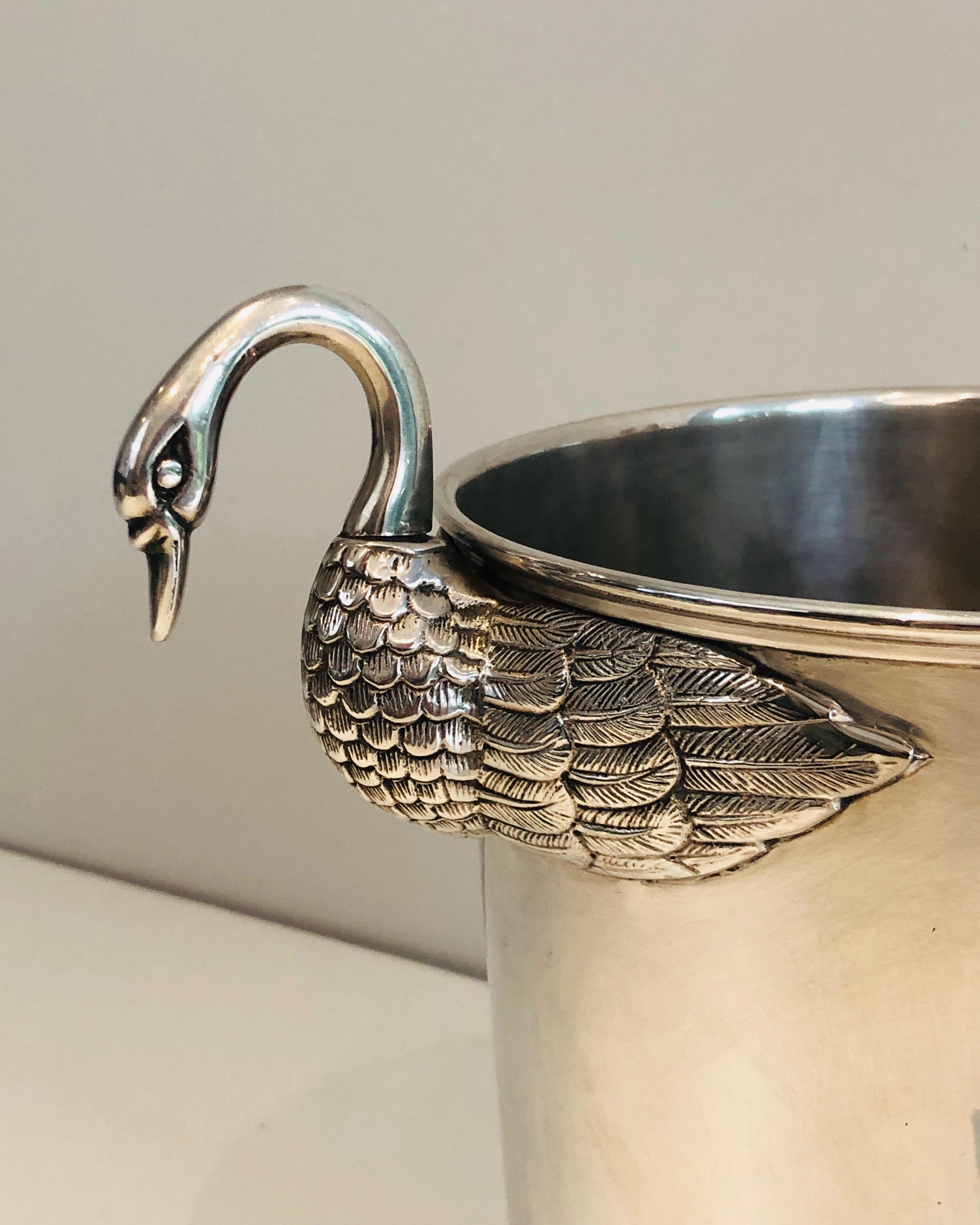 Neoclassical Attributed to Christofle, Silver Plated Ice Bucket with Swans, French, 1940s For Sale