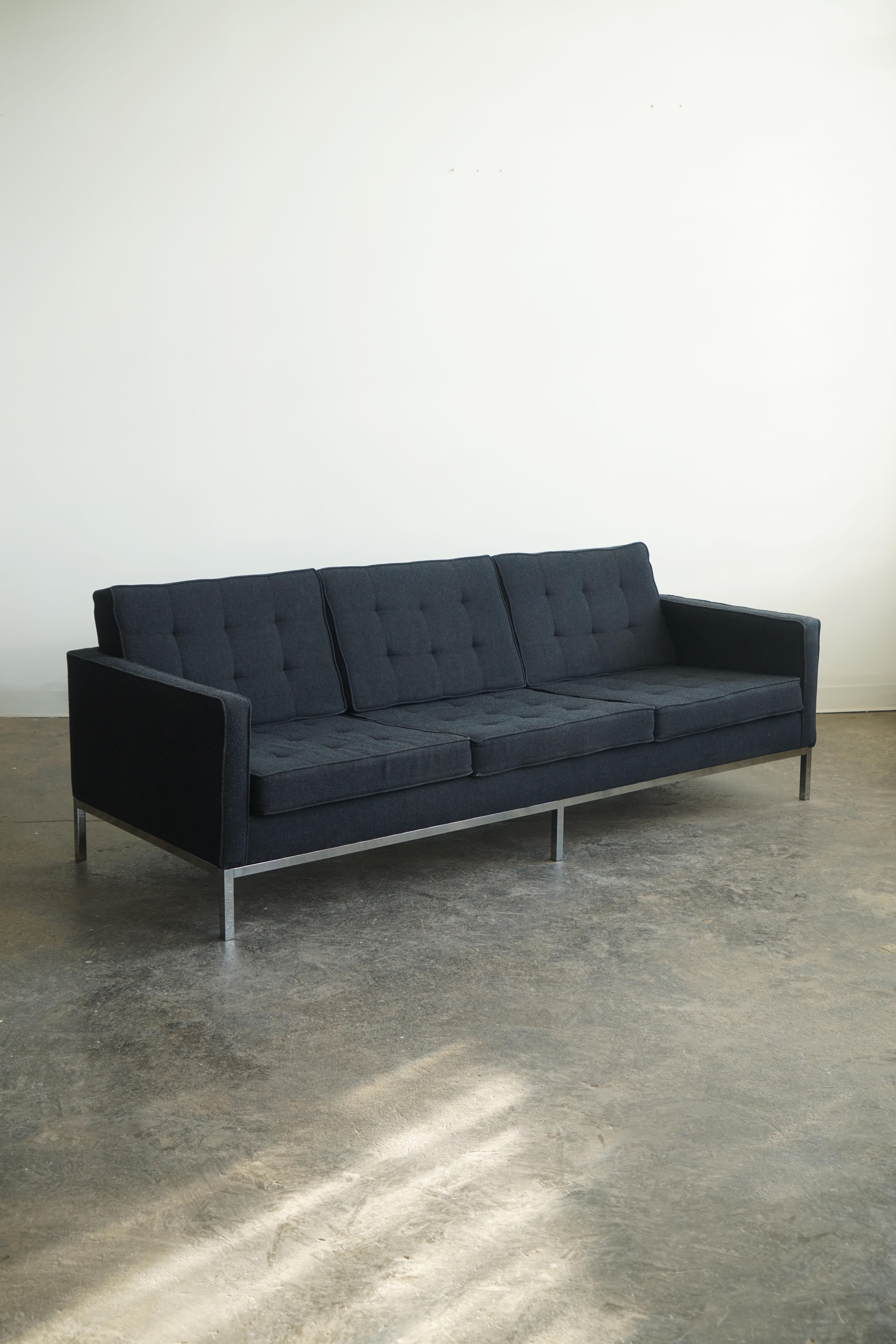 Attributed to Florence Knoll Three-Seat Mid Century Sofa in black upholstery  For Sale 2