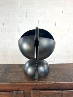 Atribuido a Gae Aulenti - Lámpara escultórica de sobremesa de metal negro, Italia ca. 1970