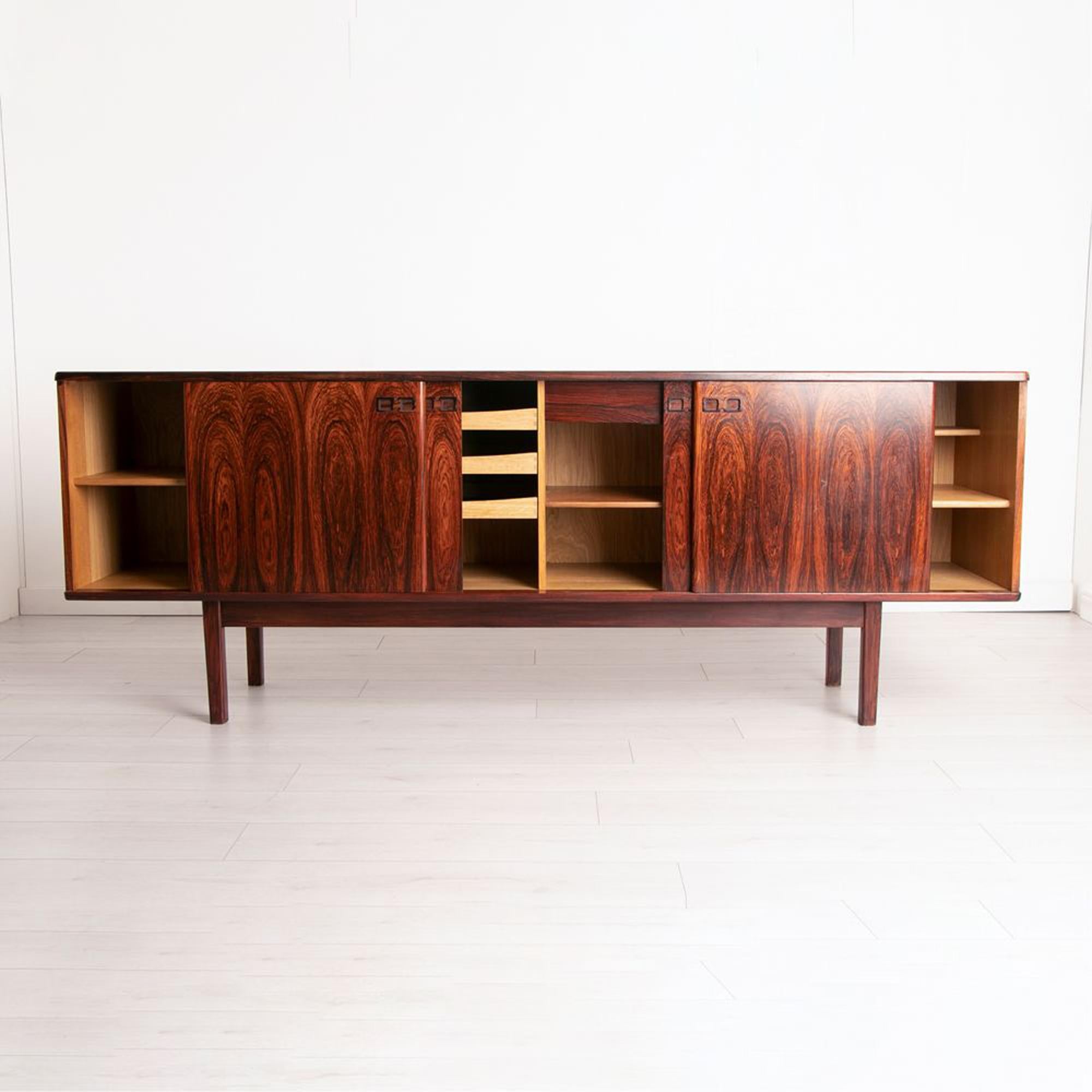 Mid-20th Century Attributed to Ib Kofod-Larsen, Freestanding Sideboard in Rosewood For Sale