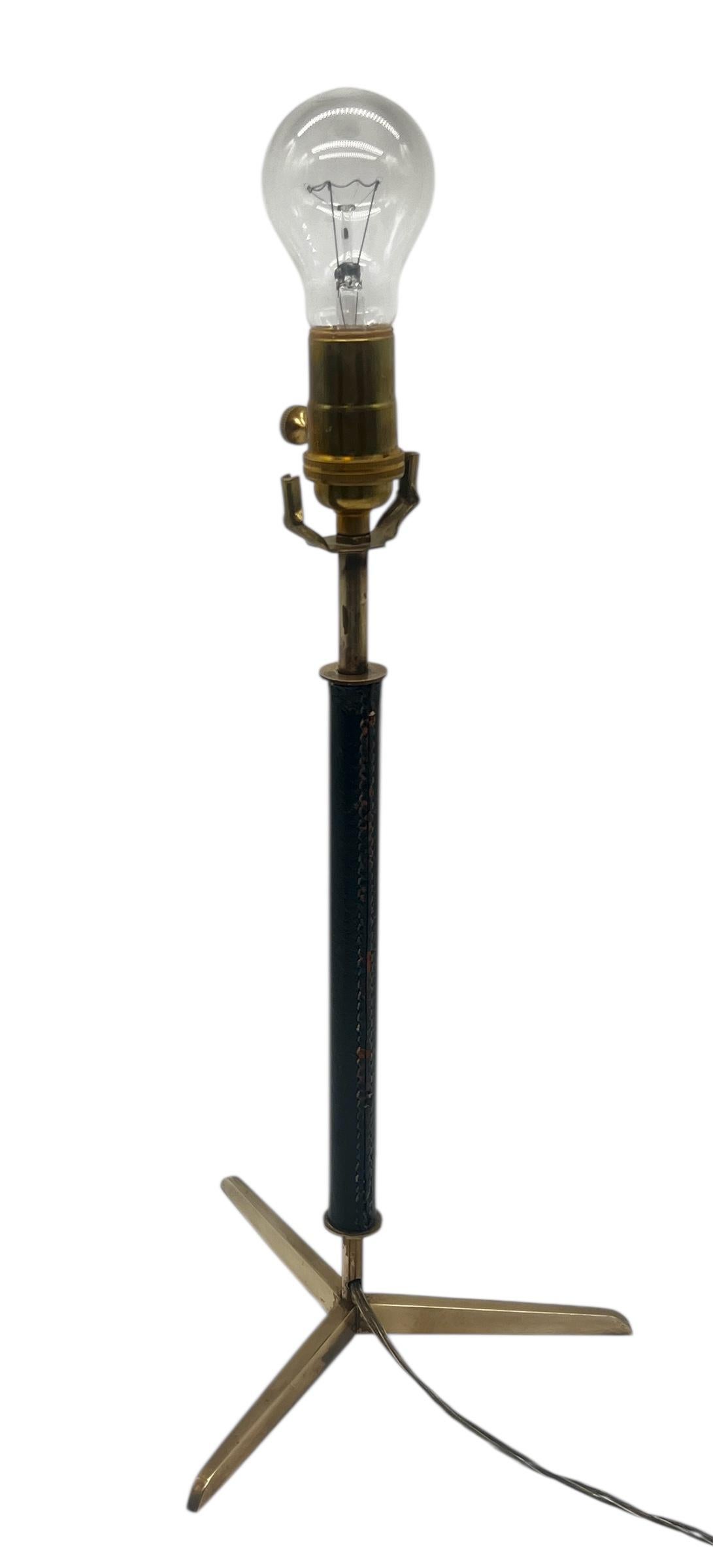 French Attributed to Jacques Adnet Stitched Black Leather & Brass Table Lamp For Sale
