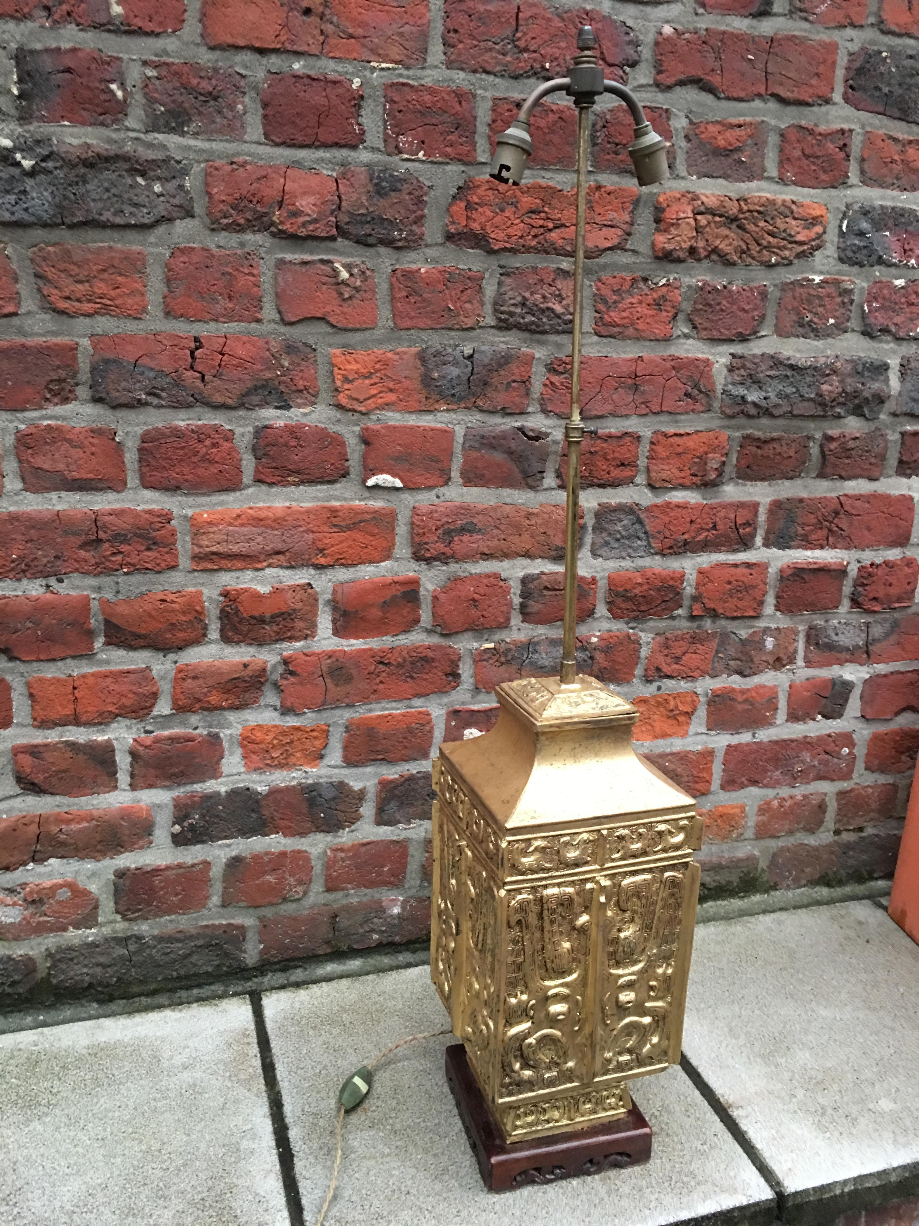 Attributed to Maison Charles, Gilt Metal Table Lamp In Good Condition In Saint-Ouen, FR