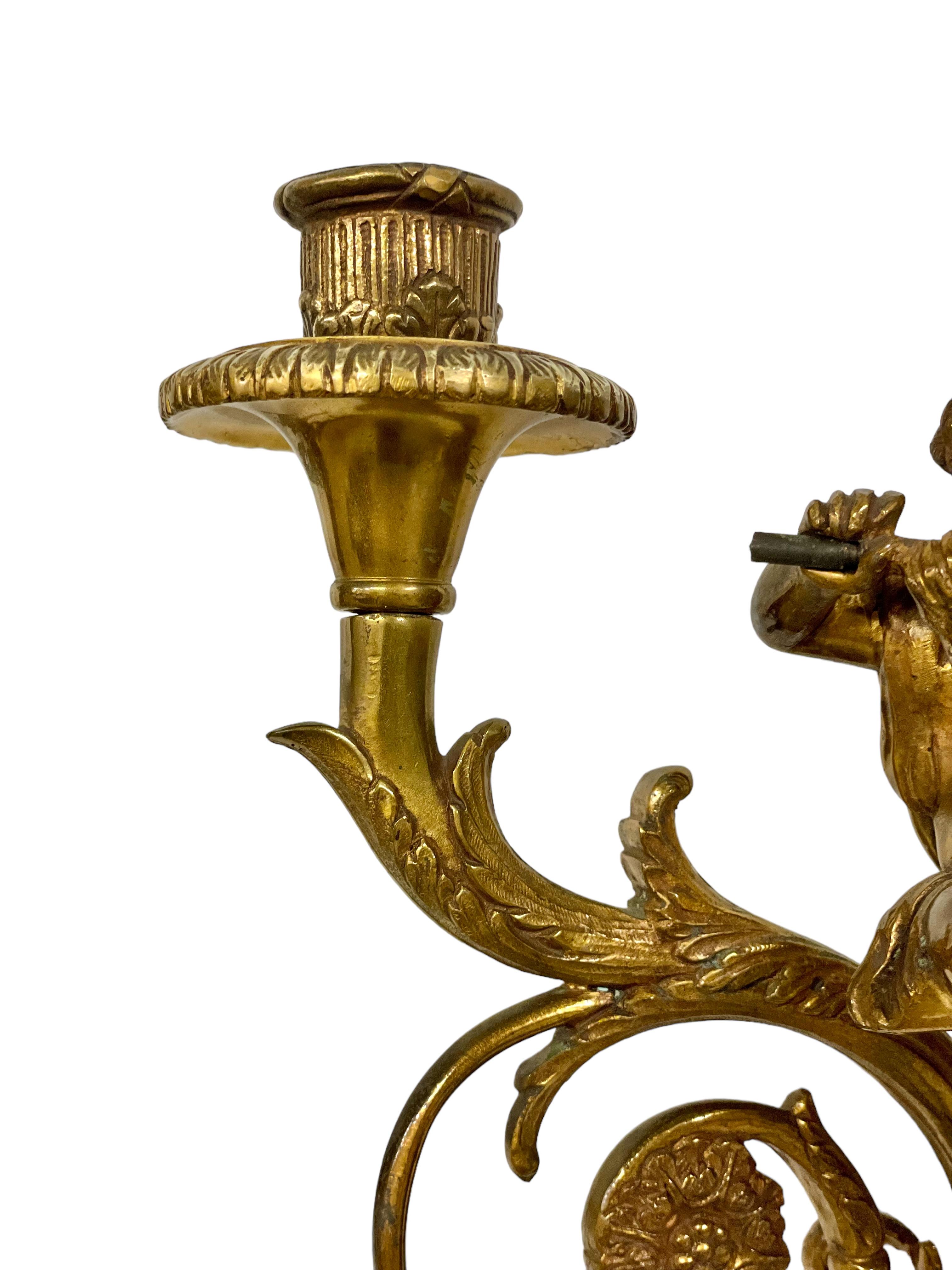 Attributed to Maison Charles Pair of Tall Gilt Bronze Wall Sconces  In Good Condition For Sale In LA CIOTAT, FR