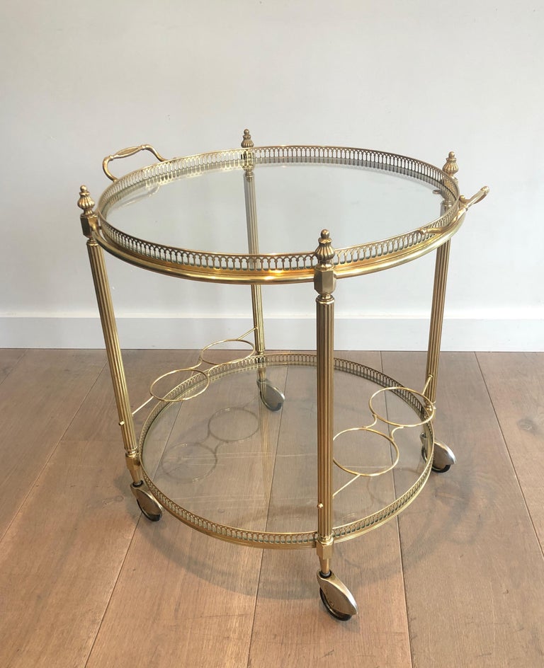 Attributed to Maison Jansen, Round Neoclassical Style Brass Drinks Trolley For Sale 15