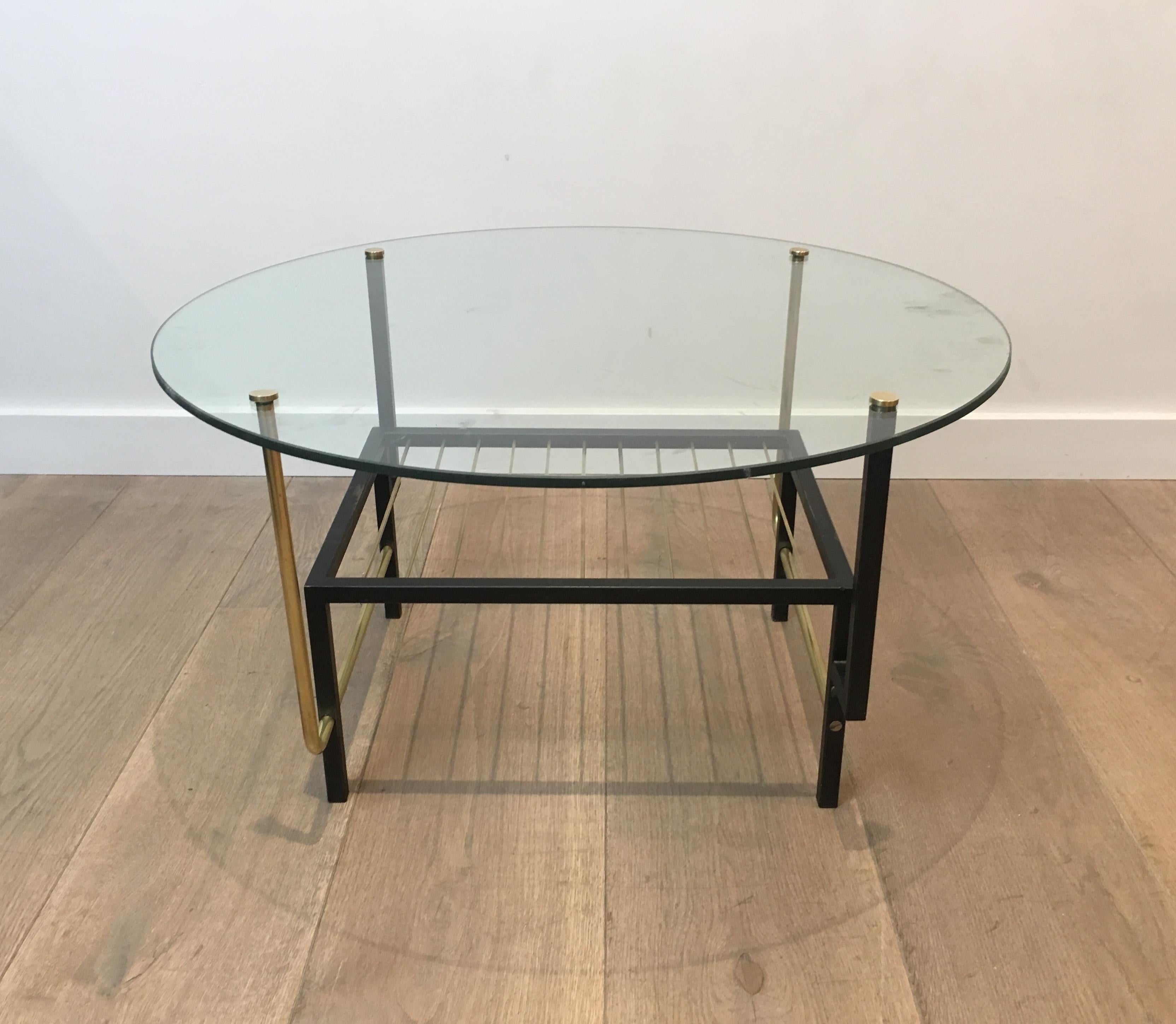 Attributed to Mathieu Matégot. Rare Black Lacquered and Brass Round Coffee Table For Sale 12