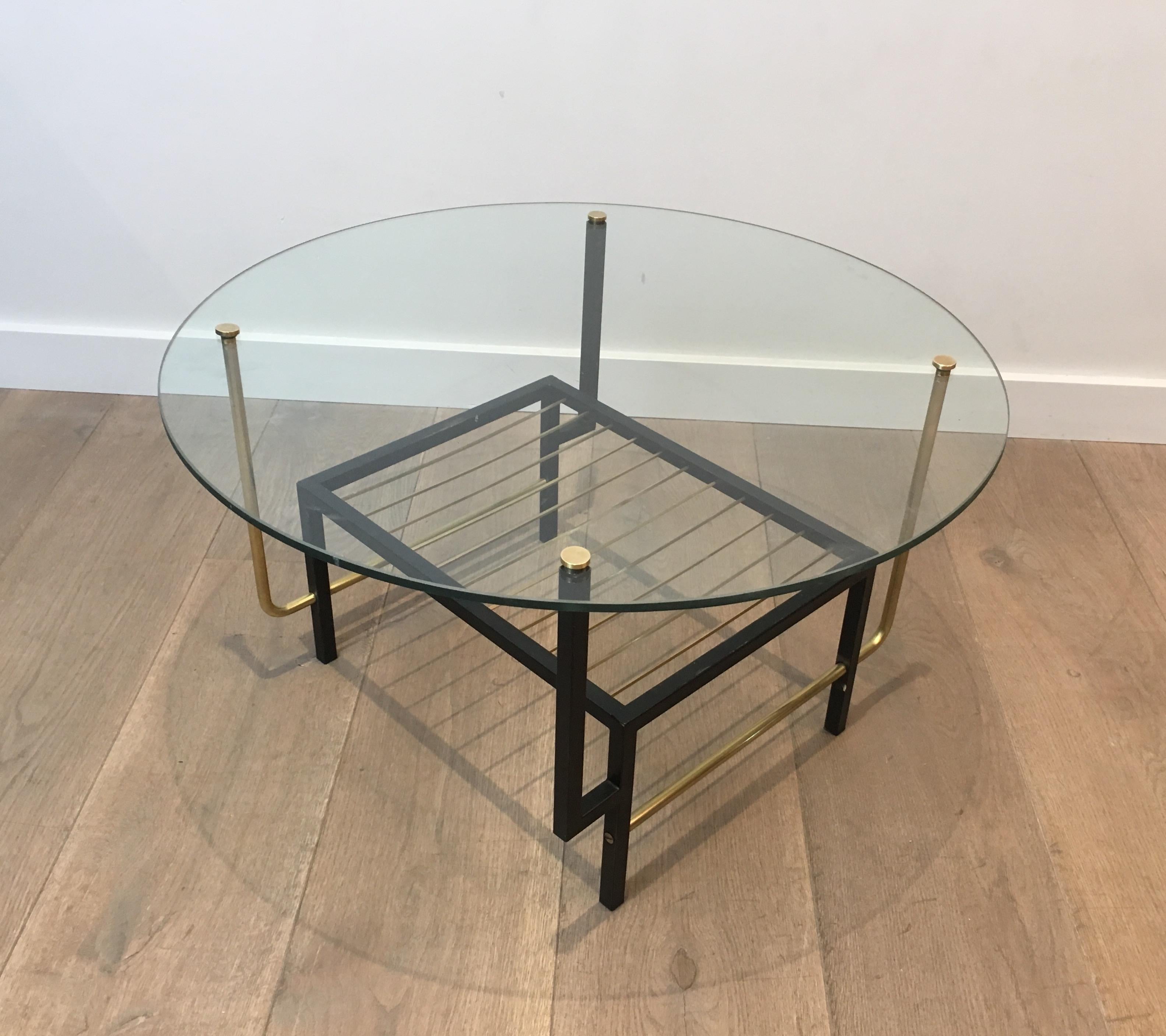 Attributed to Mathieu Matégot. Rare Black Lacquered and Brass Round Coffee Table For Sale 2