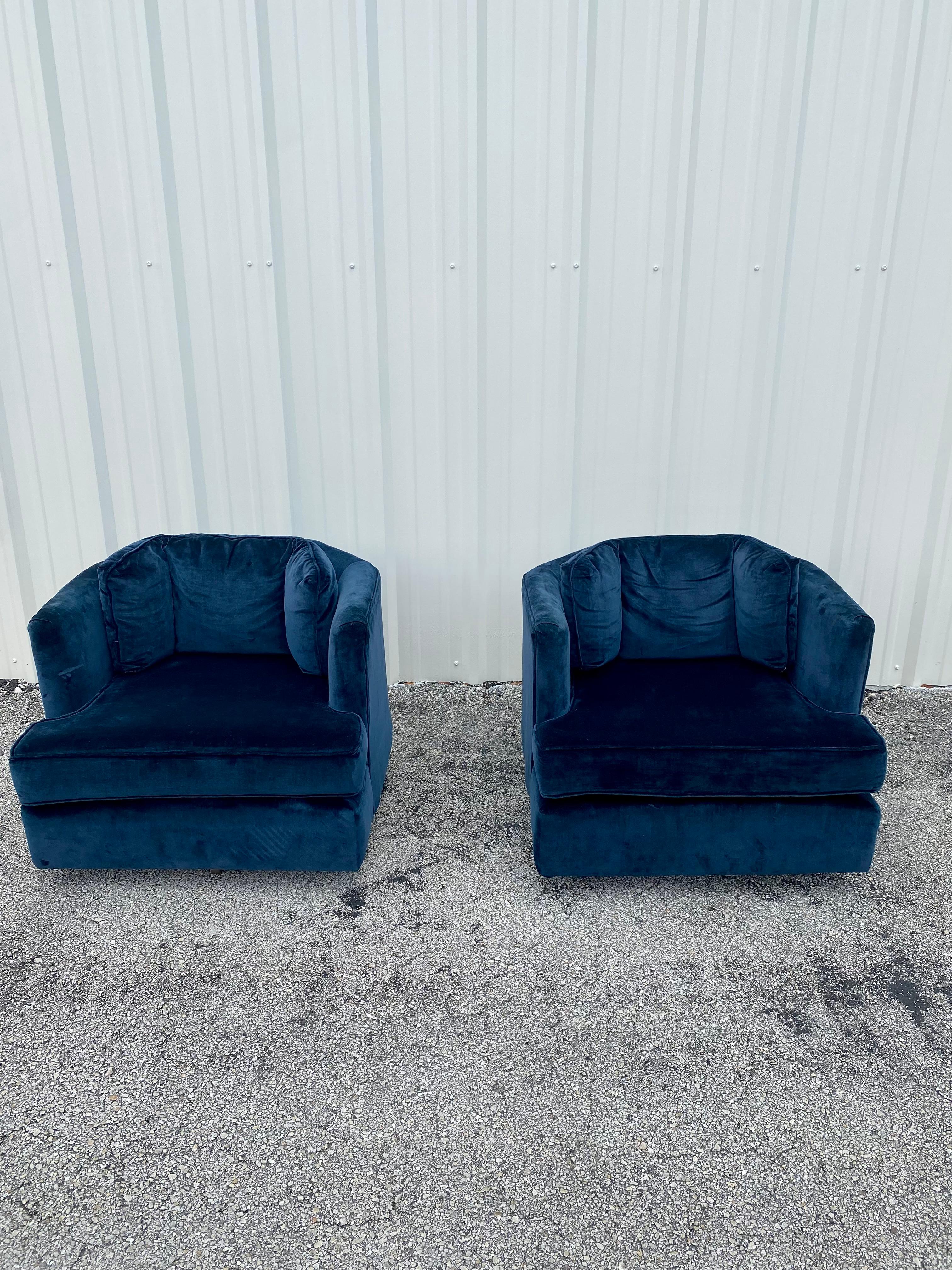 Mid-Century Modern Attributed to Milo Baughman Navy Velvet Hexagonal Swivel Chairs For Sale