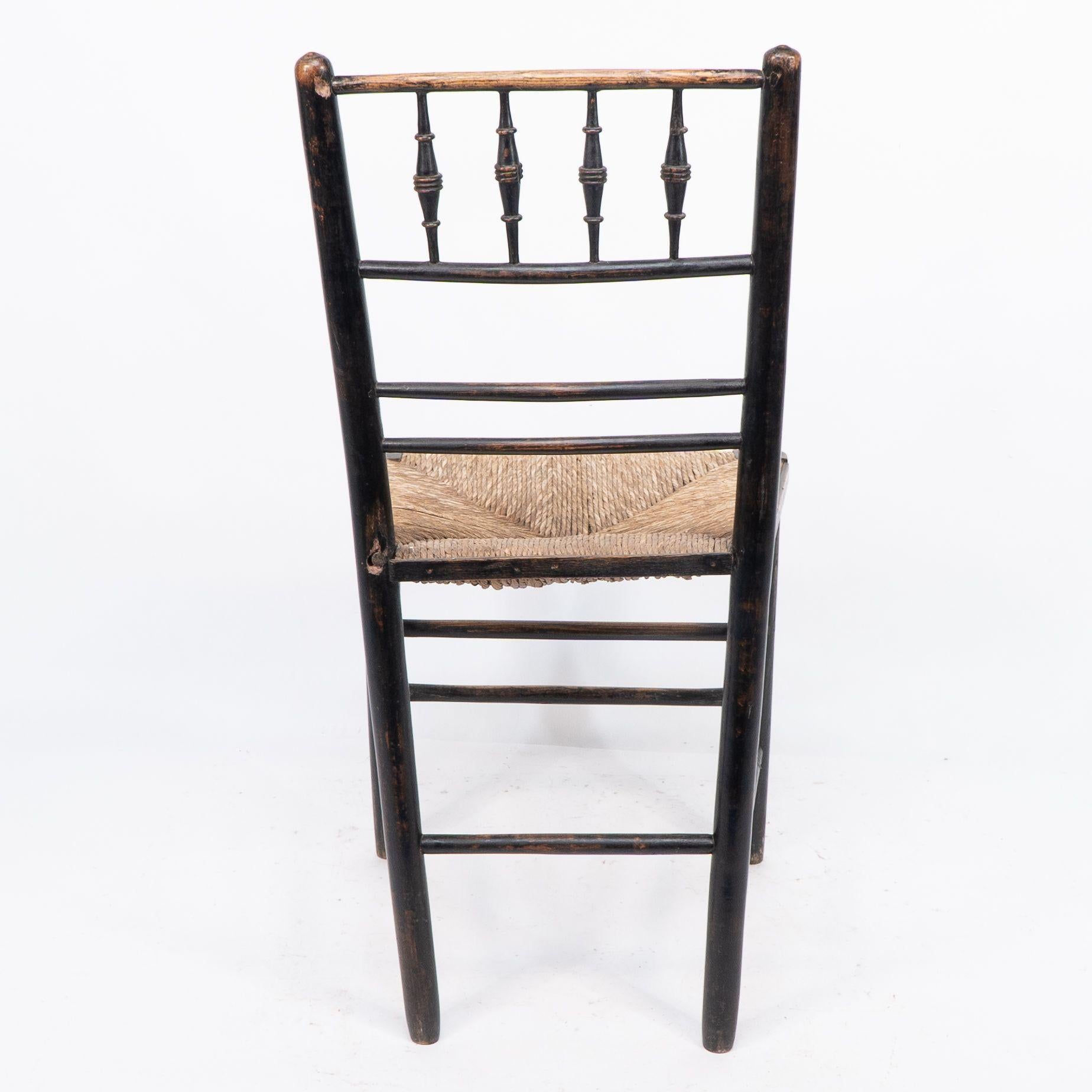 Attribuita a Philip Webb Aesthetic Movement sedia Sussex originale con seduta in giunco in vendita 10