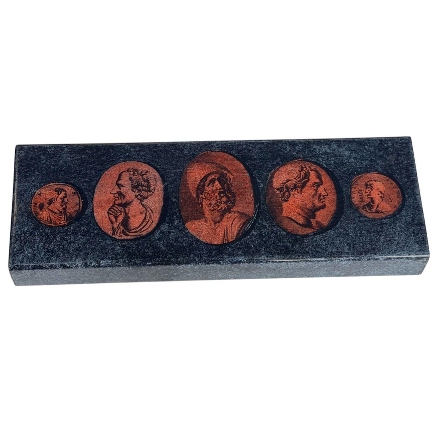 Italiano Attribuito a Pierre Fornasetti Scatola di sigarette, 1960 in vendita