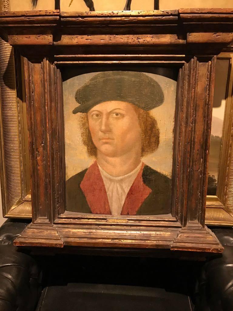 Florentine School c.1500 (Att. to Pietro Vannucci Perugino c.1445-1523)
Portrait of a Man, bust-length, in a black hat and red coat
Oil on panel in tabernacle frame
17 x 12 ¼ inches including frame

Painted in the 16th century at the height of the