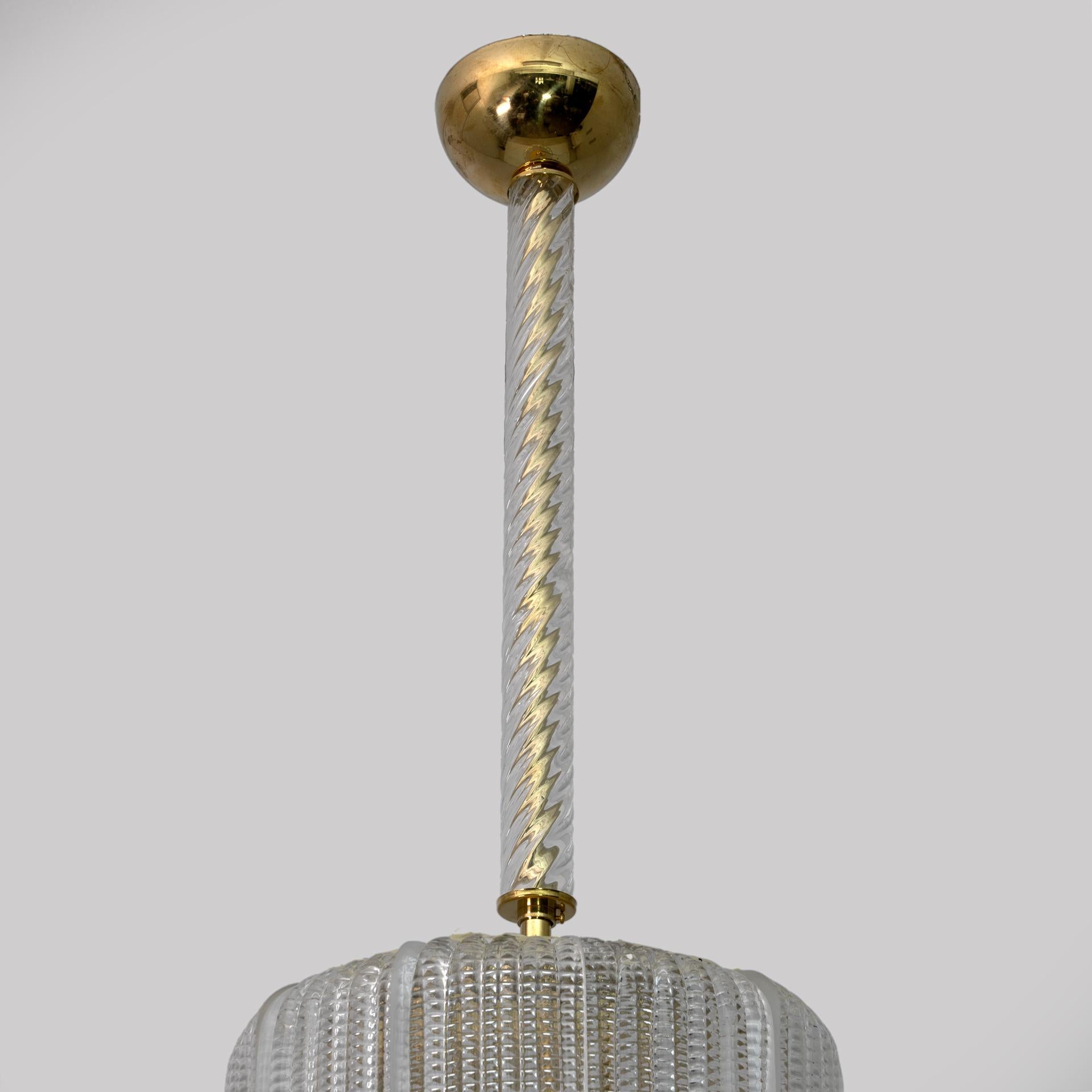 Attributed to Tomaso Buzzi Art Dèco Style Brass Murano Glass Lantern Chandelier For Sale 1