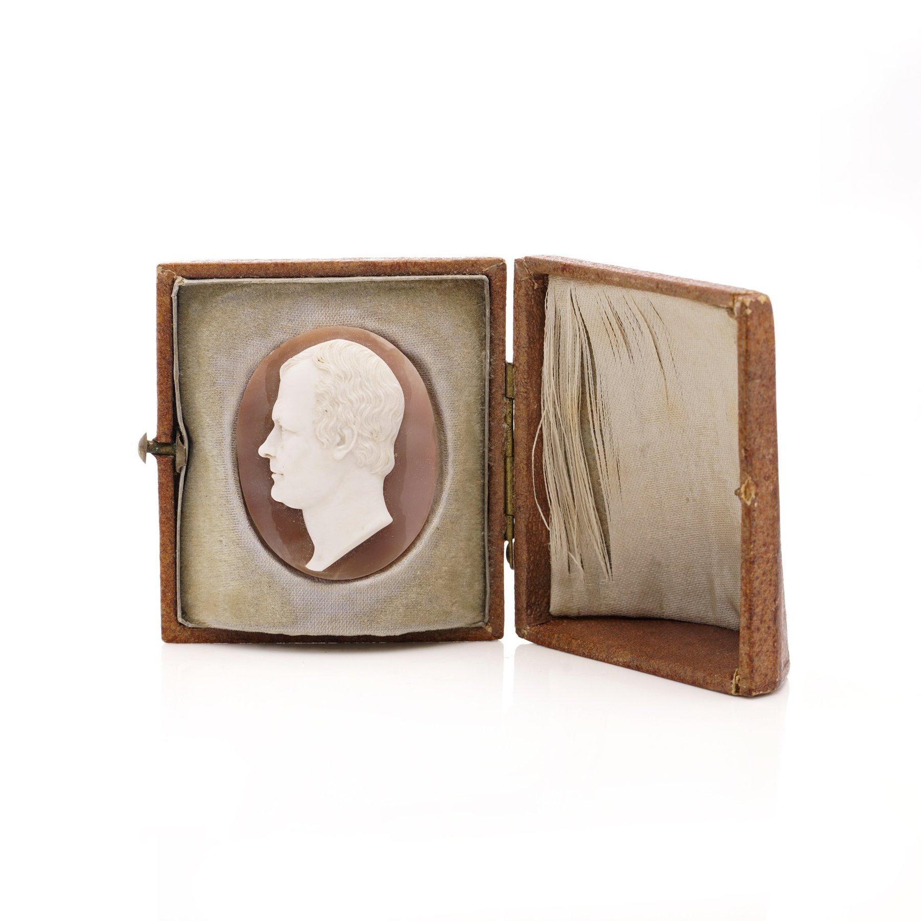 Atribuido a Tomasso Saulini placa broche camafeo de cornalina en Bueno estado para la venta en Braintree, GB