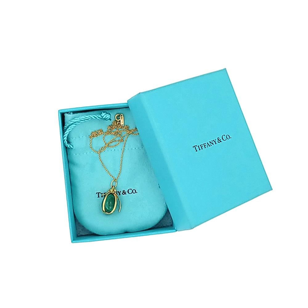 Au Tiffany & Co. 18 Karat Yellow Gold Schlumberger Green Malachite Egg Necklaces 1
