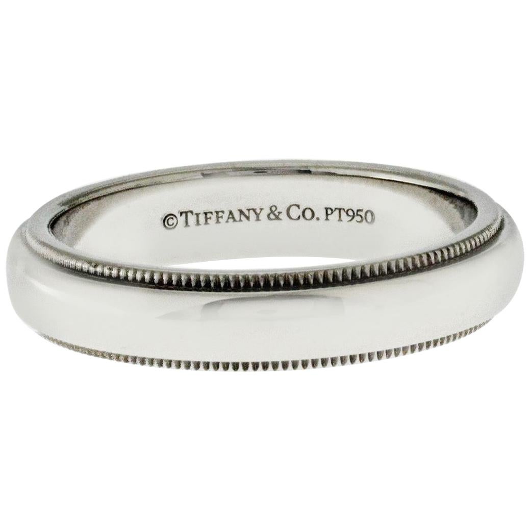 Au Tiffany & Co. 950 Platinum Milgrain Band Ring