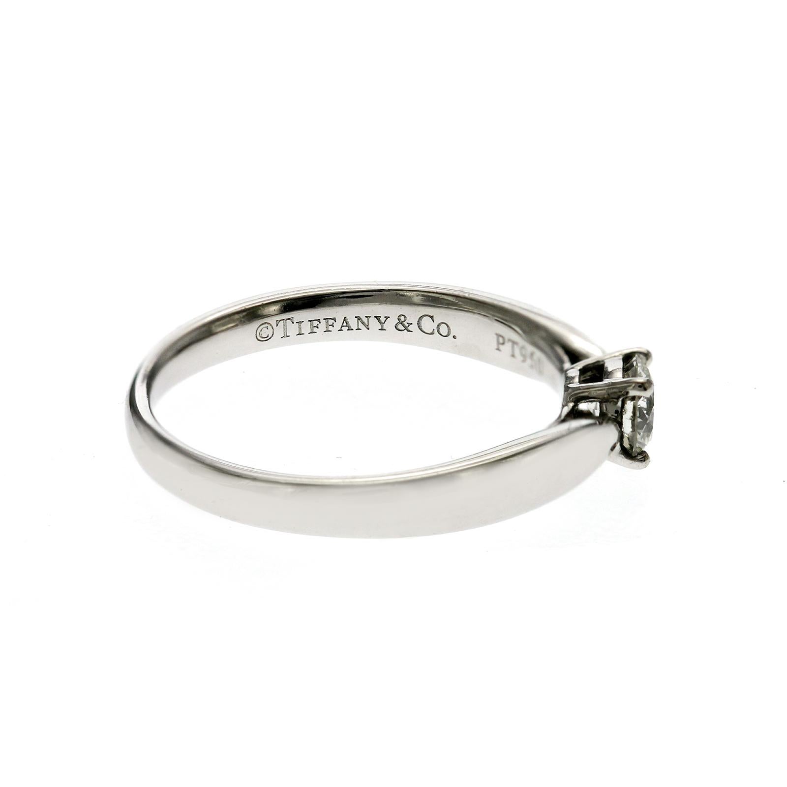 Women's or Men's Au Tiffany & Co. 959 Platinum 0.24 CT Diamond Engagement Ring Size 4.5 For Sale