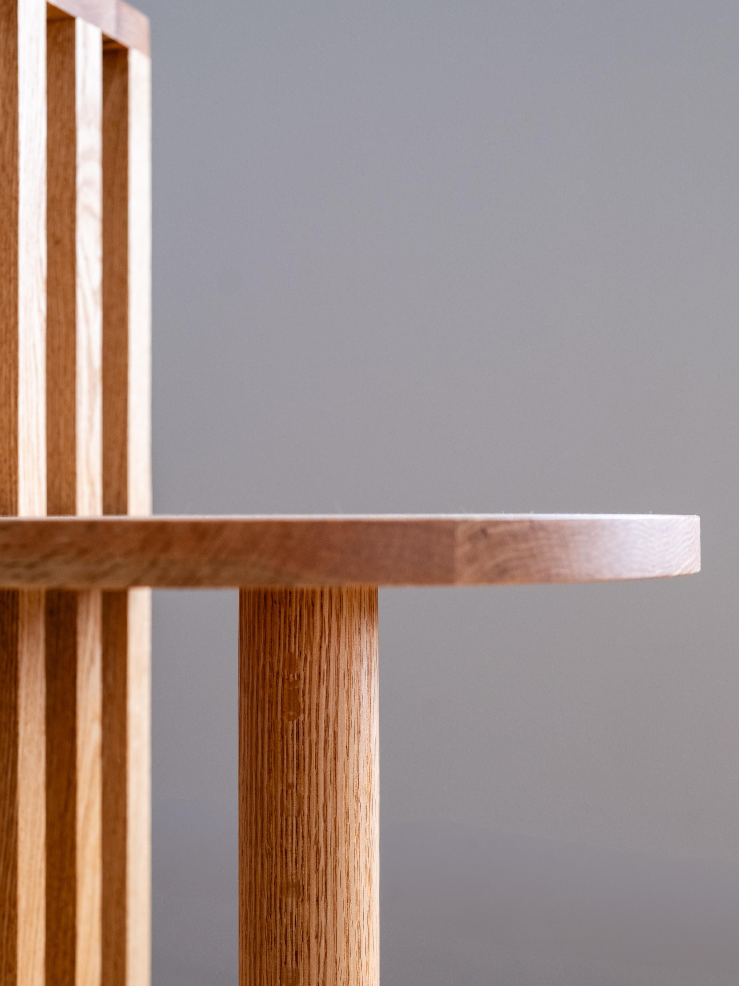 Canadian Aube Side Table in Red Oak - Handcrafted in Canada - Le Tenon & la Mortaise For Sale
